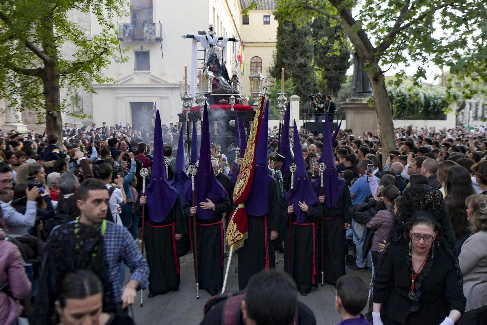 Las mejores fotos del Martes Santo en Granada