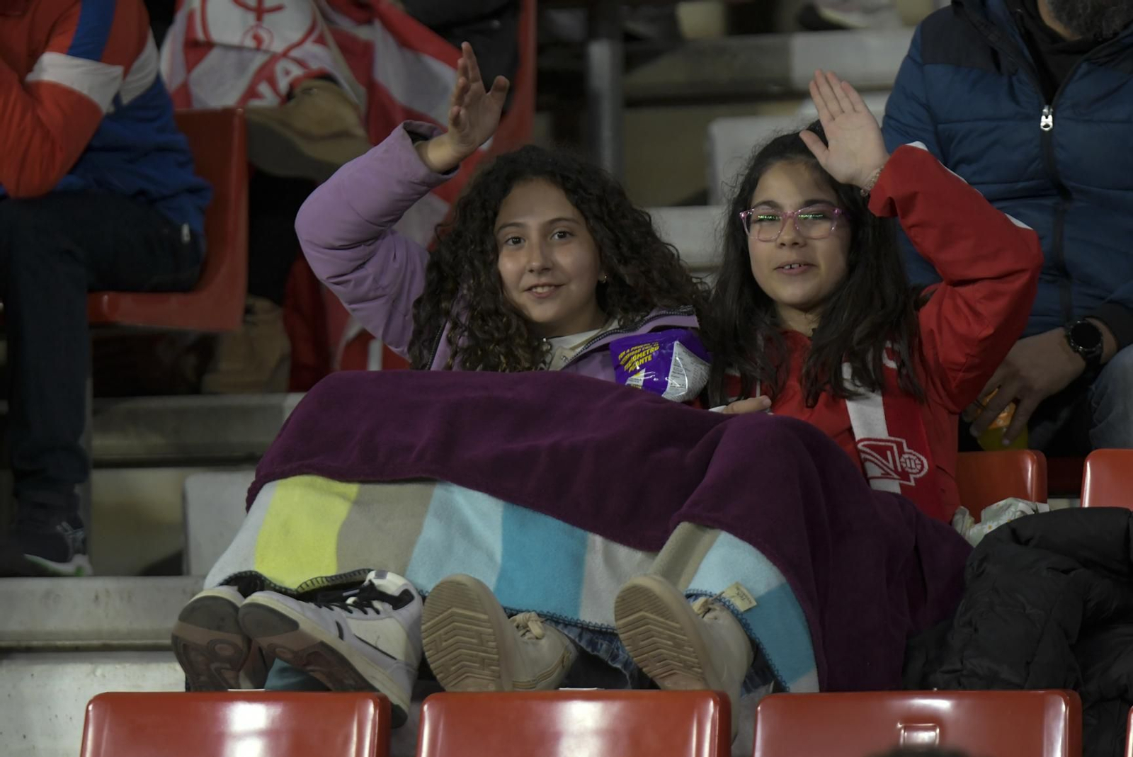 El ambiente en Los Cármenes en el duelo copero entre el Granada CF y el Atlético de Madrid