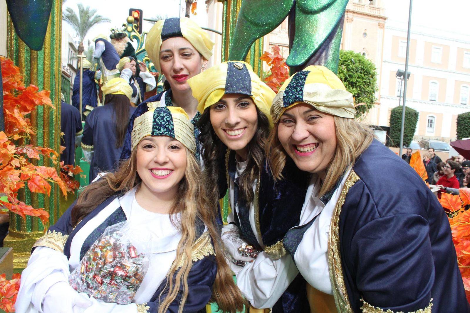 Cabalgata de los Reyes Magos 2018: Melchor, Gaspar y Baltazar adelantan su salida para llenar de ilusión las calles de Huelva