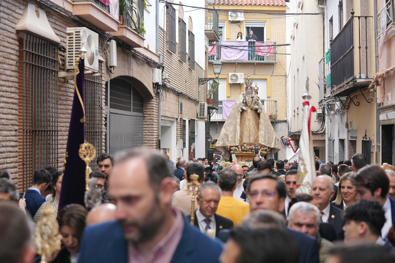 El traslado de la Virgen de Araceli en Lucena, en imágenes