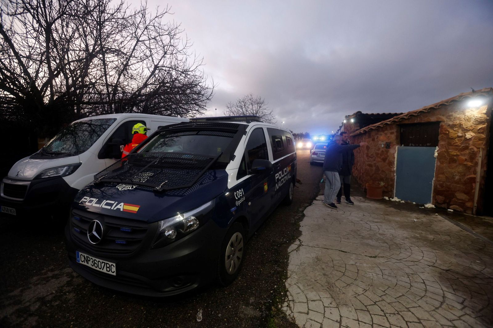 Desalojo de la urbanización La Cigüeña de Alcolea por la crecida del río Guadalquivir