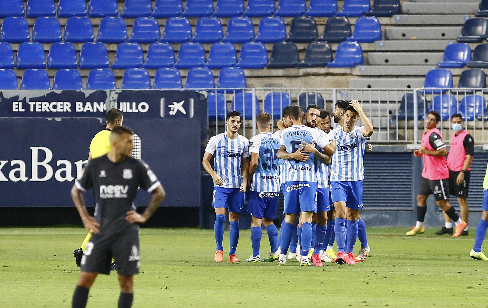 Las fotos de la liberación del Málaga CF tras ganar al Alcorcón