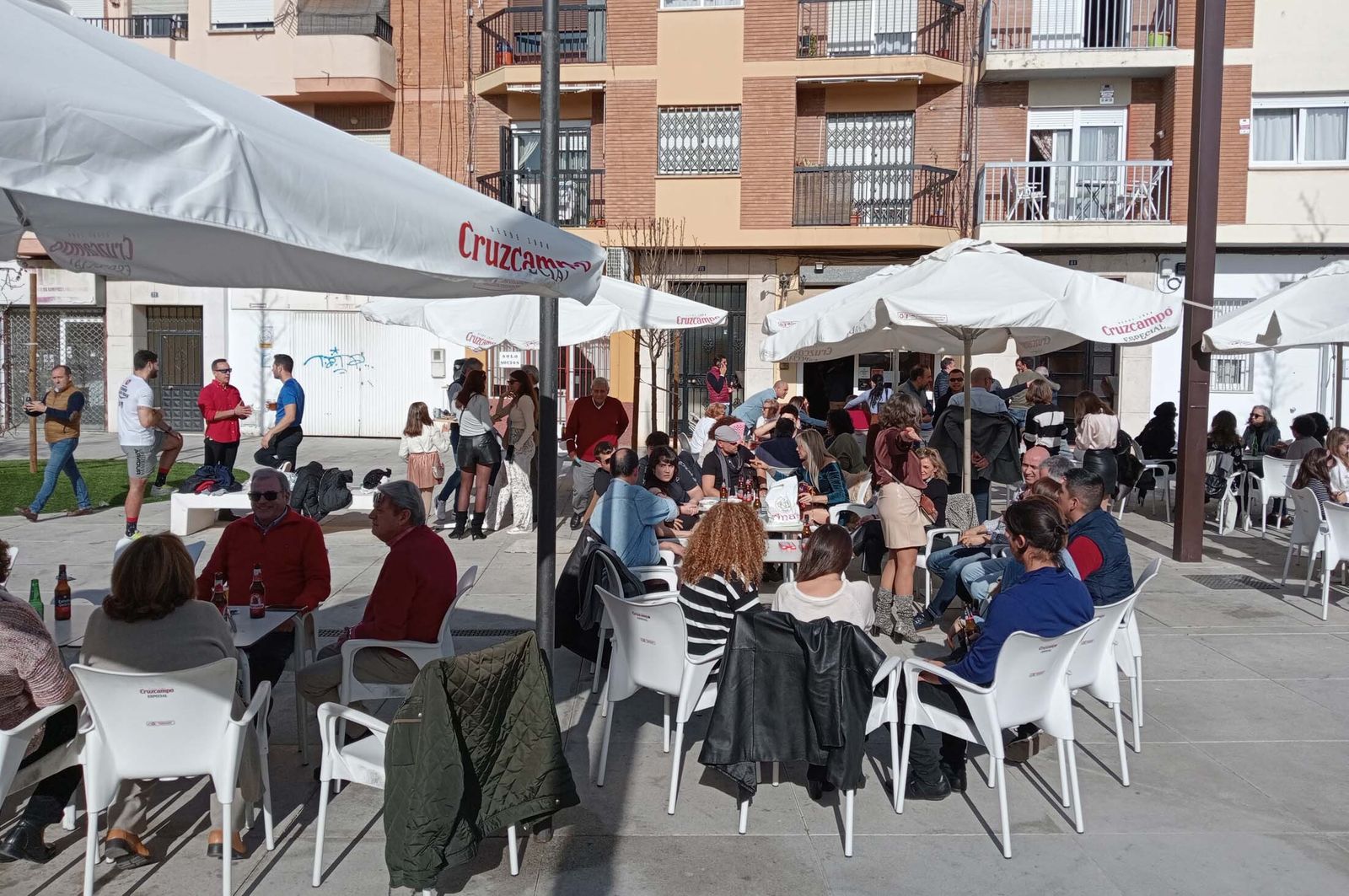 Imágenes del ambiente festivo del 31 de diciembre en Huelva
