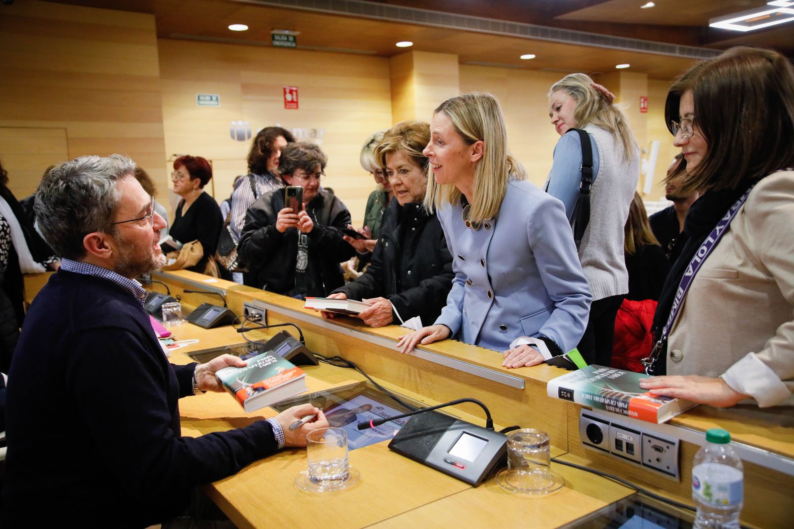 ¿Has estado en la presentación del libro de Máximo Huerta? Entra en la galería y buscate