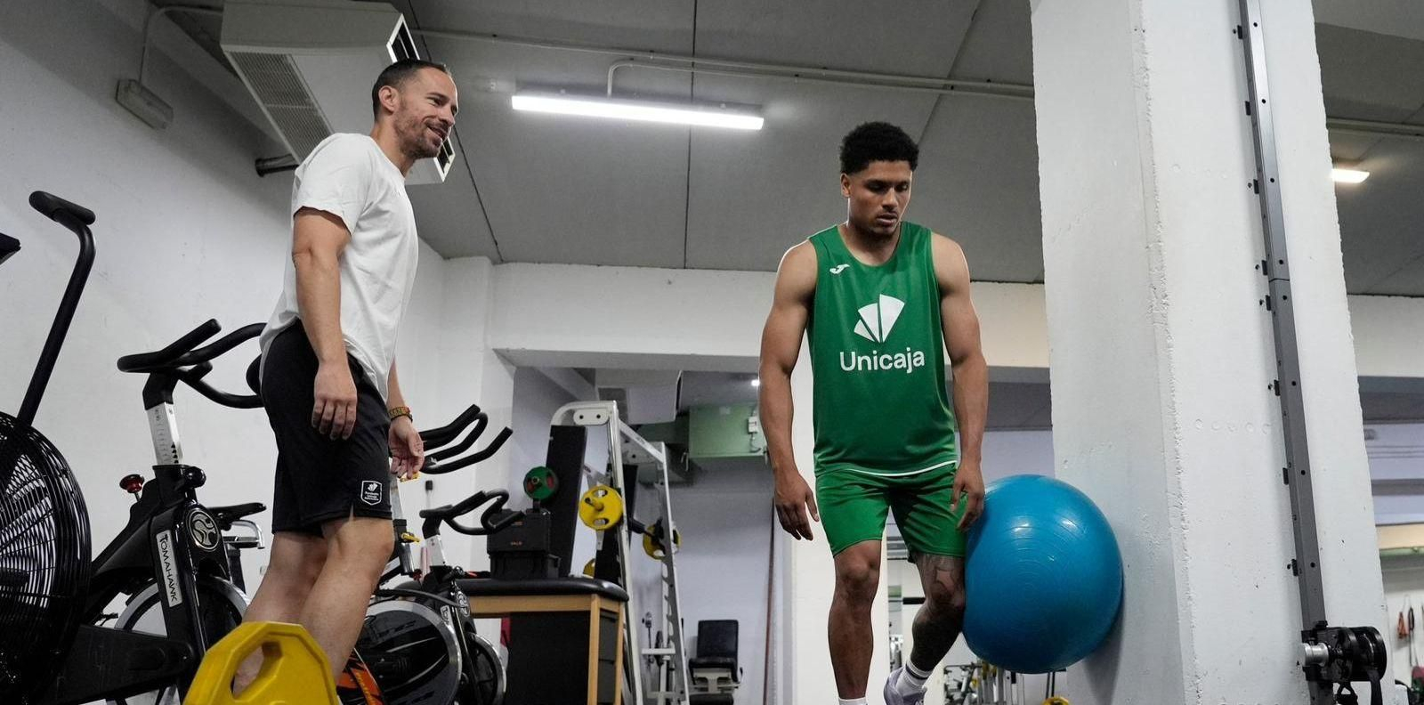 Castañeda ya entrena como jugador del Unicaja.