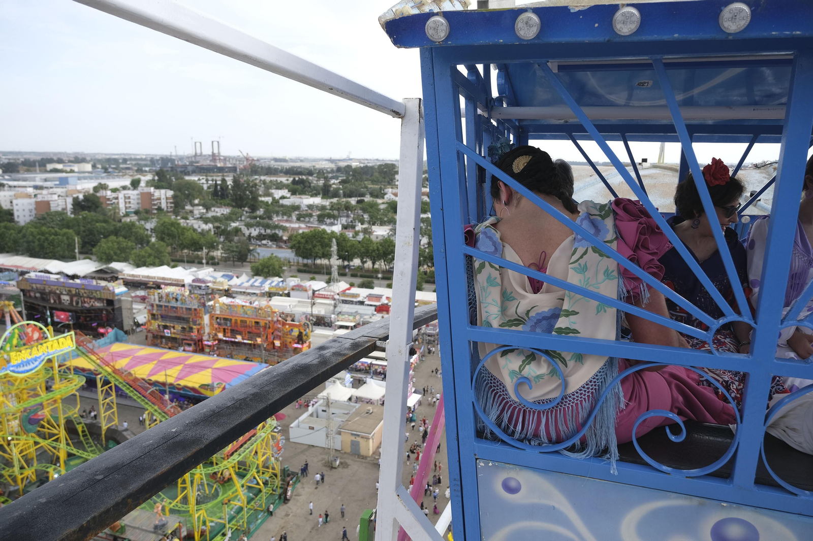 Ambiente un viernes de feria. La calle del infierno