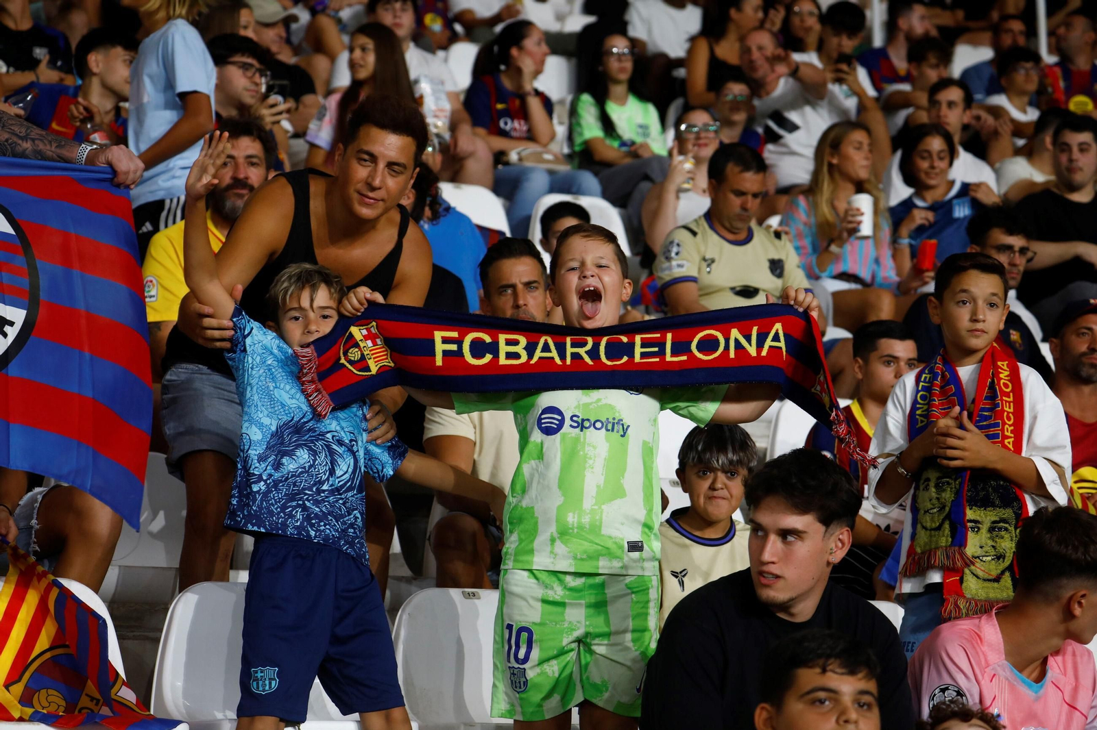 Las mejores fotos del Barcelona - Racing Club de la final del Mundial de Clubes juvenil en El Arcángel