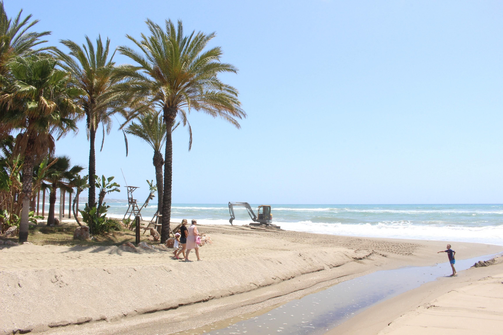 La playa El Bombo, en Mijas, en el camino hacia la fase 2 de la desescalada