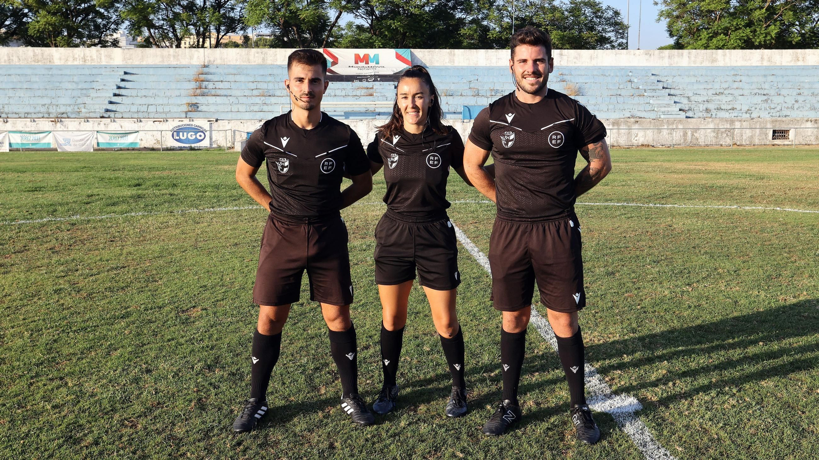 Imágenes del Trofeo Pedro Garrido entre el Jerez Industrial y el Xerez CD