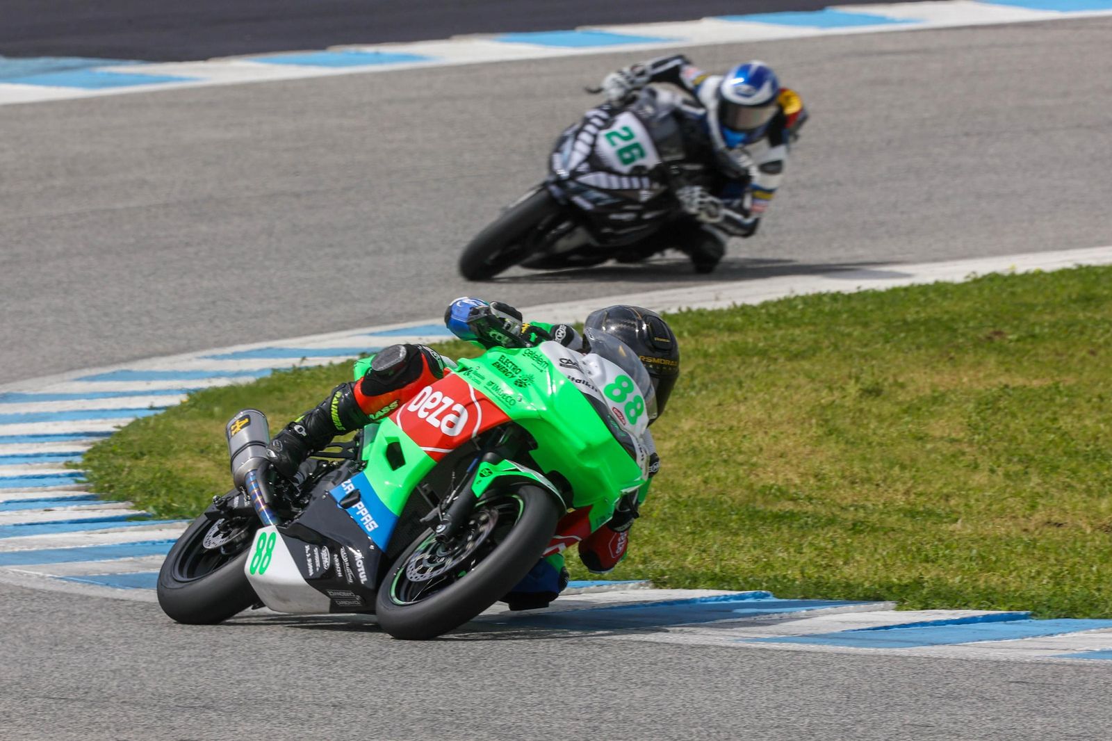 Imágenes de la primera cita del ESBK en el Circuito de Jerez