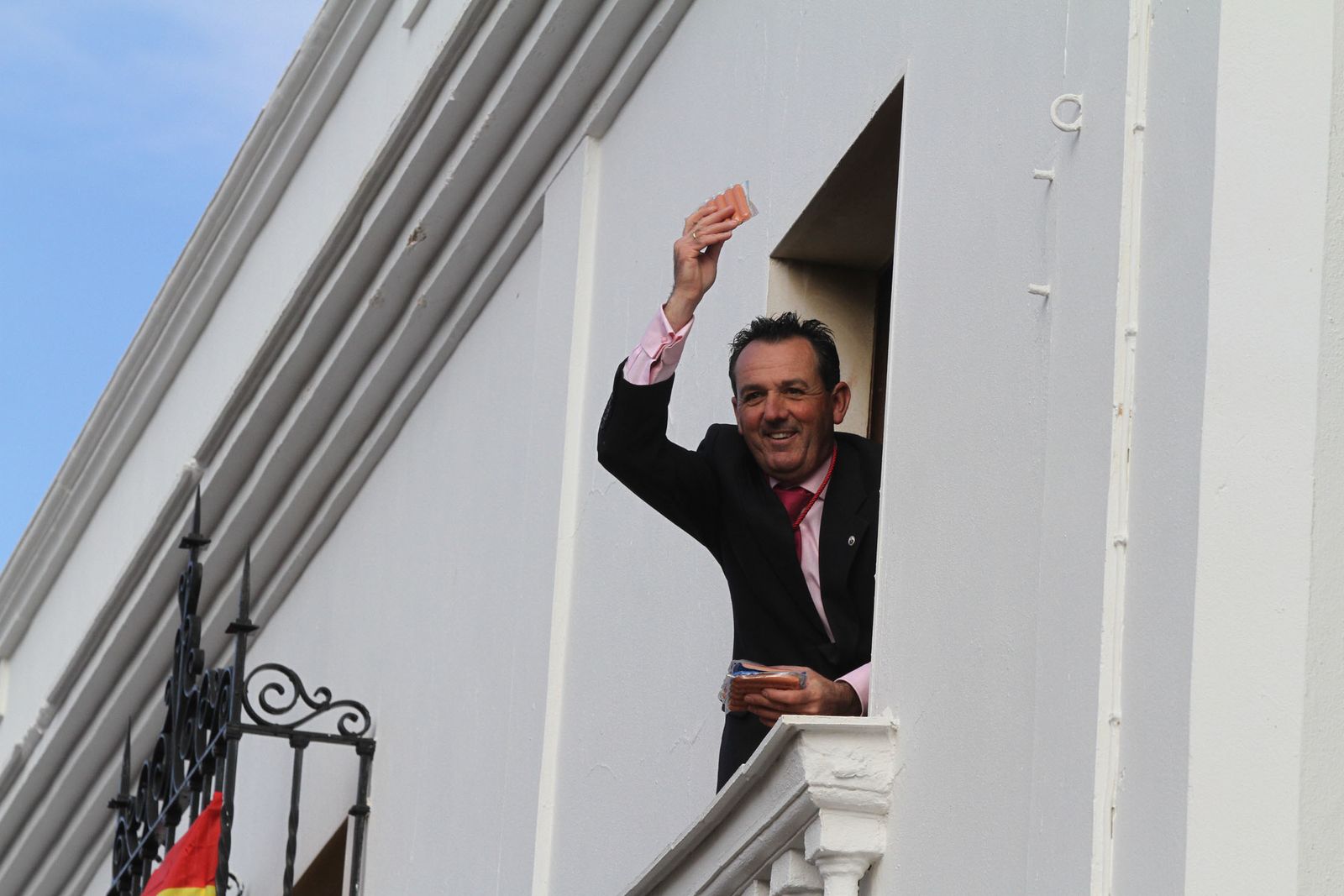 Imágenes de las tiradas en honor a San Antonio Abad en Trigueros