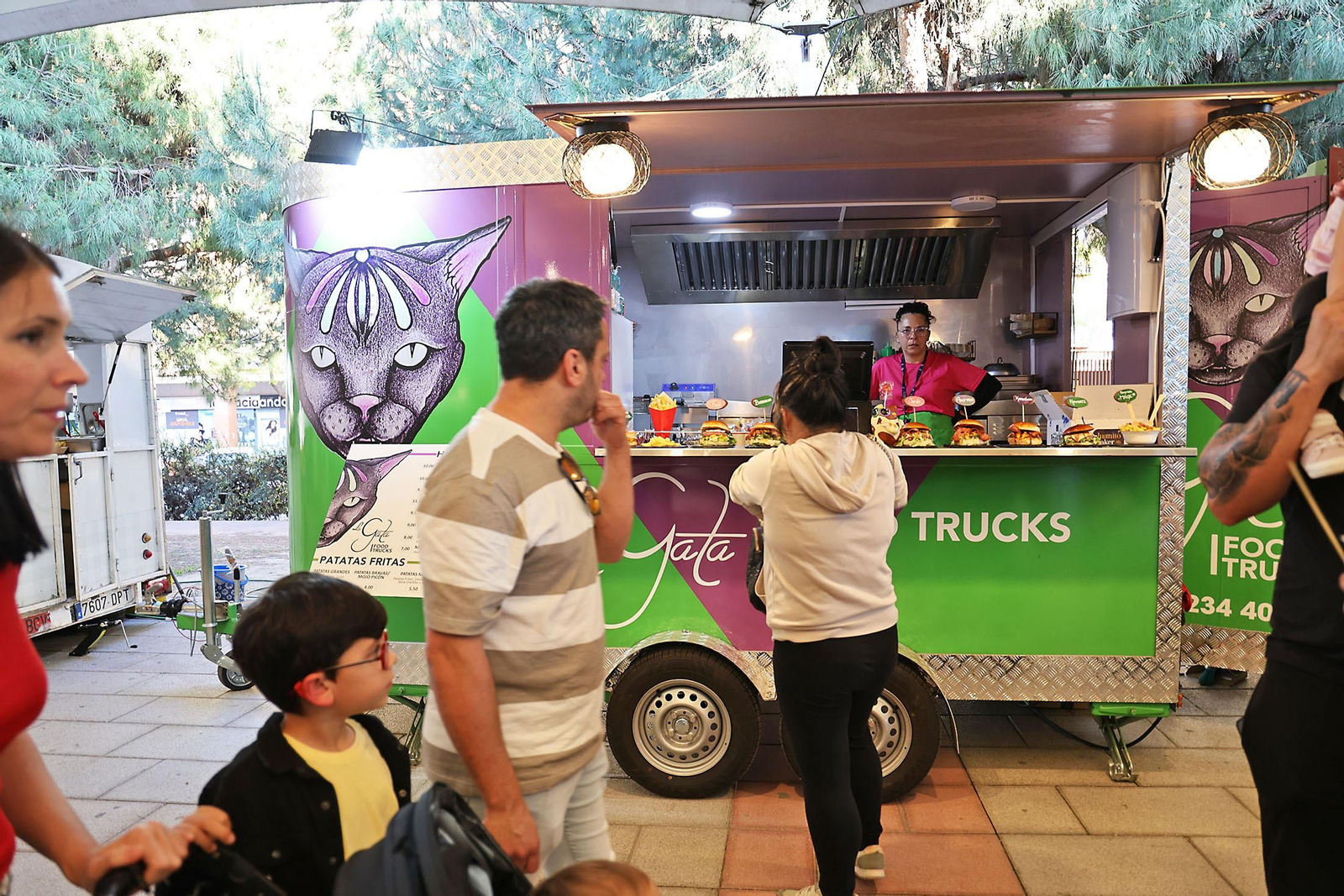 Imágenes del Festival Mundial de Foodtrucks y los cantajuegos DIsney en Huelva
