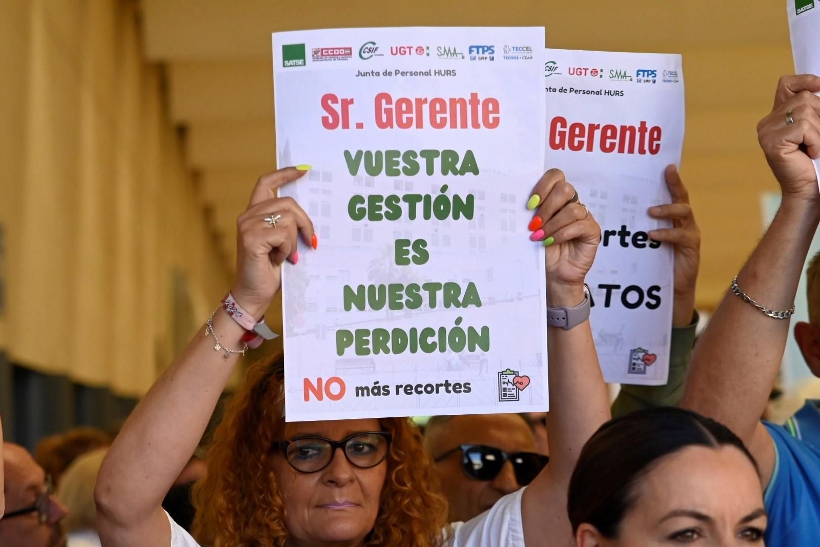 Las imágenes de la manifestación en el Hospital Reina Sofía por los recortes del SAS