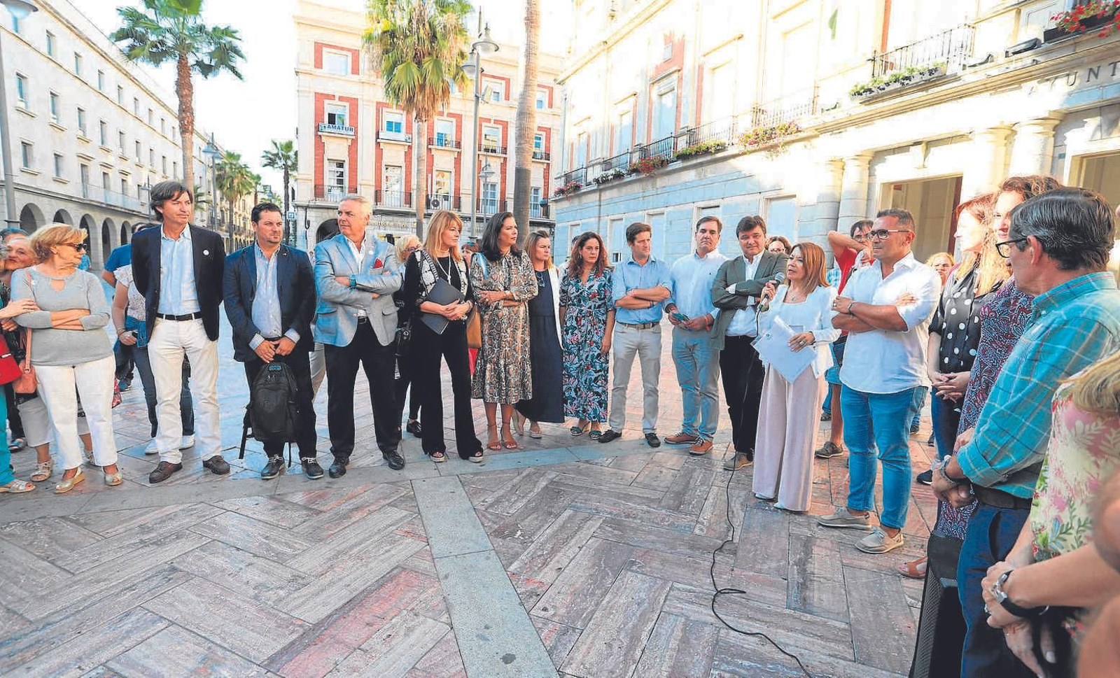 La presidenta de Feafes se dirige a los asistentes al acto central del Día de la Salud Mental.