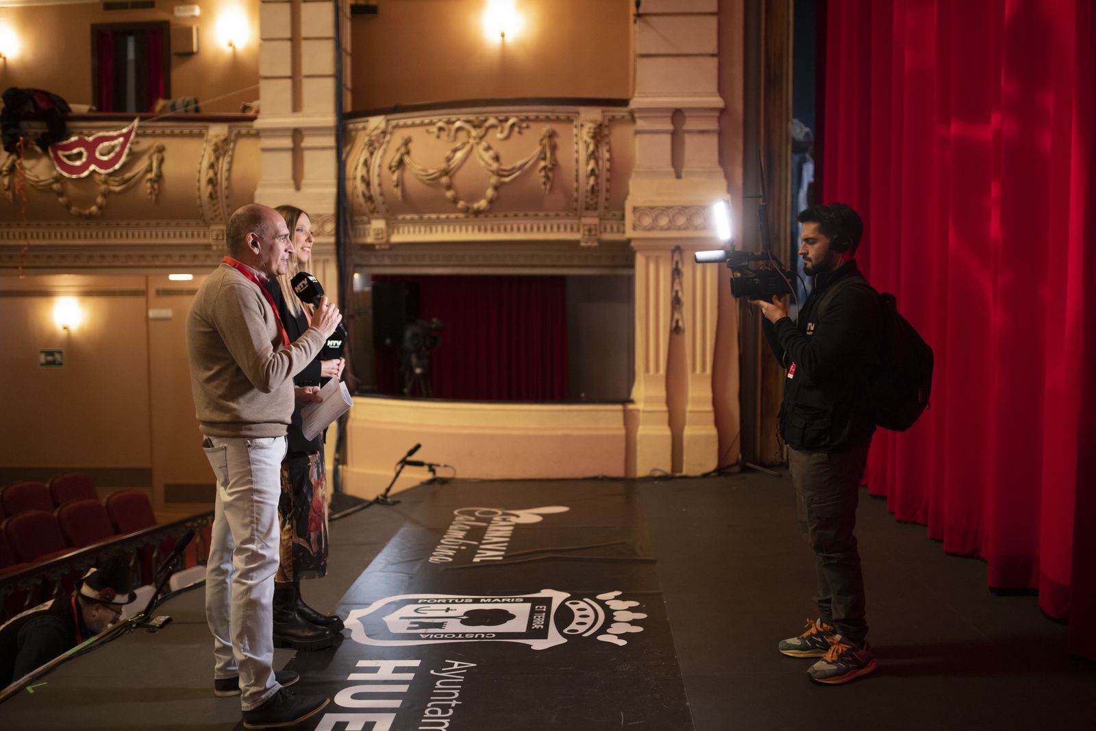 Ambiente en la final  del Carnaval Colombino