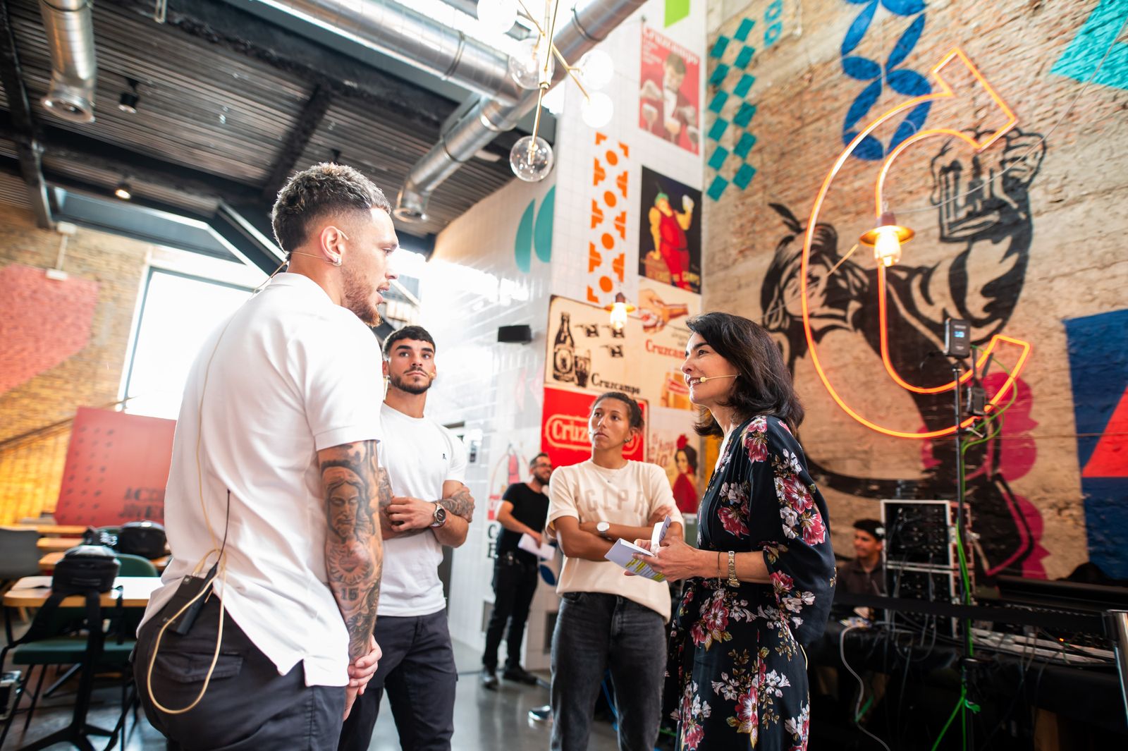 Las fotos de jugadores del Betis y del Sevilla en la Cruzcampo