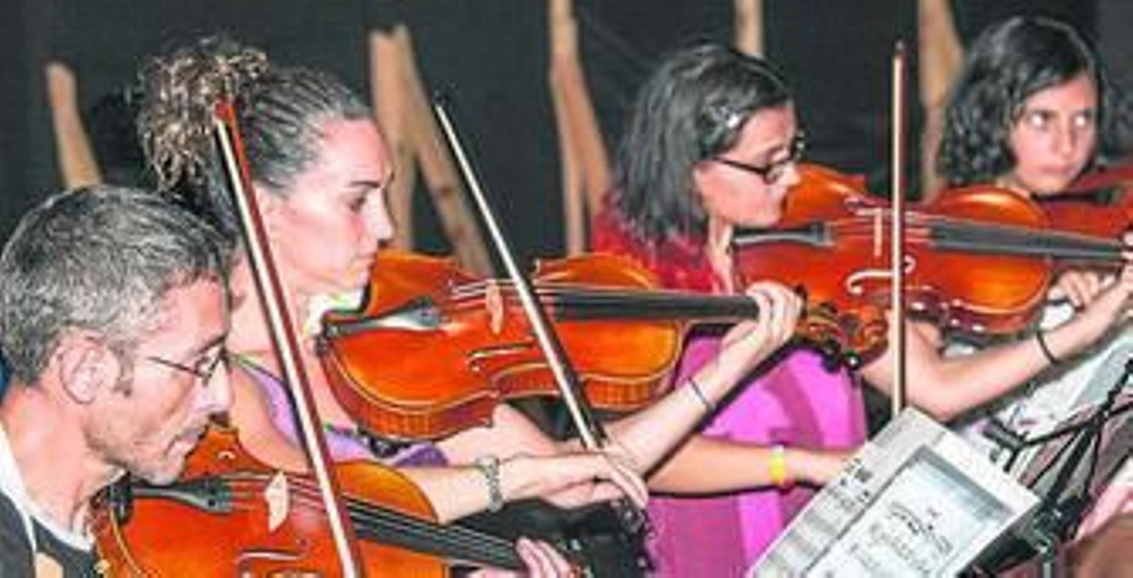 Componentes de Vita Música durante un ensayo.
