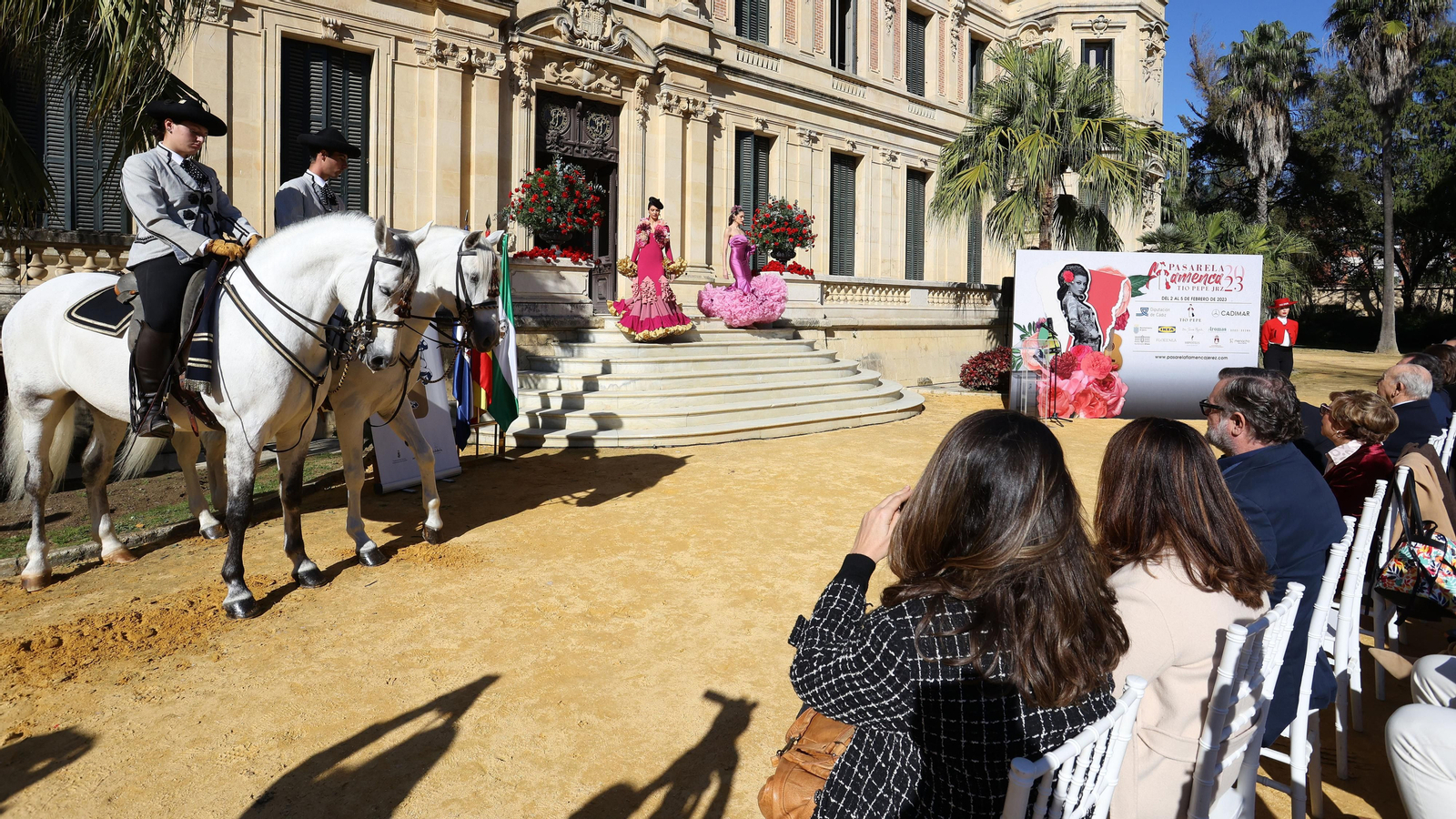 Presentación de la Pasarela Flamenca Tio Pepe 2023 en la REAAE de Jerez