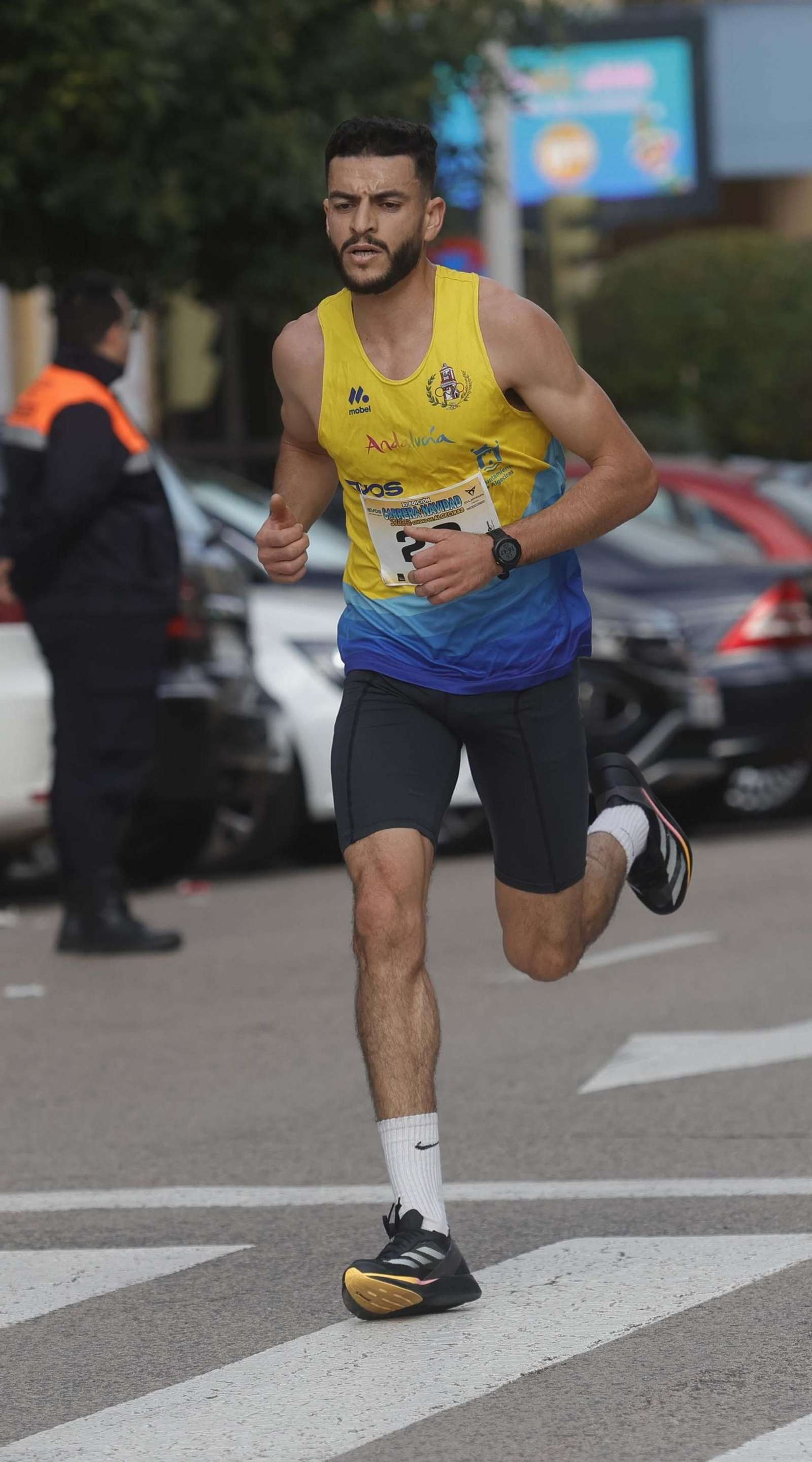 Búscate en la XI Carrera Solidaria de Navidad de Algeciras