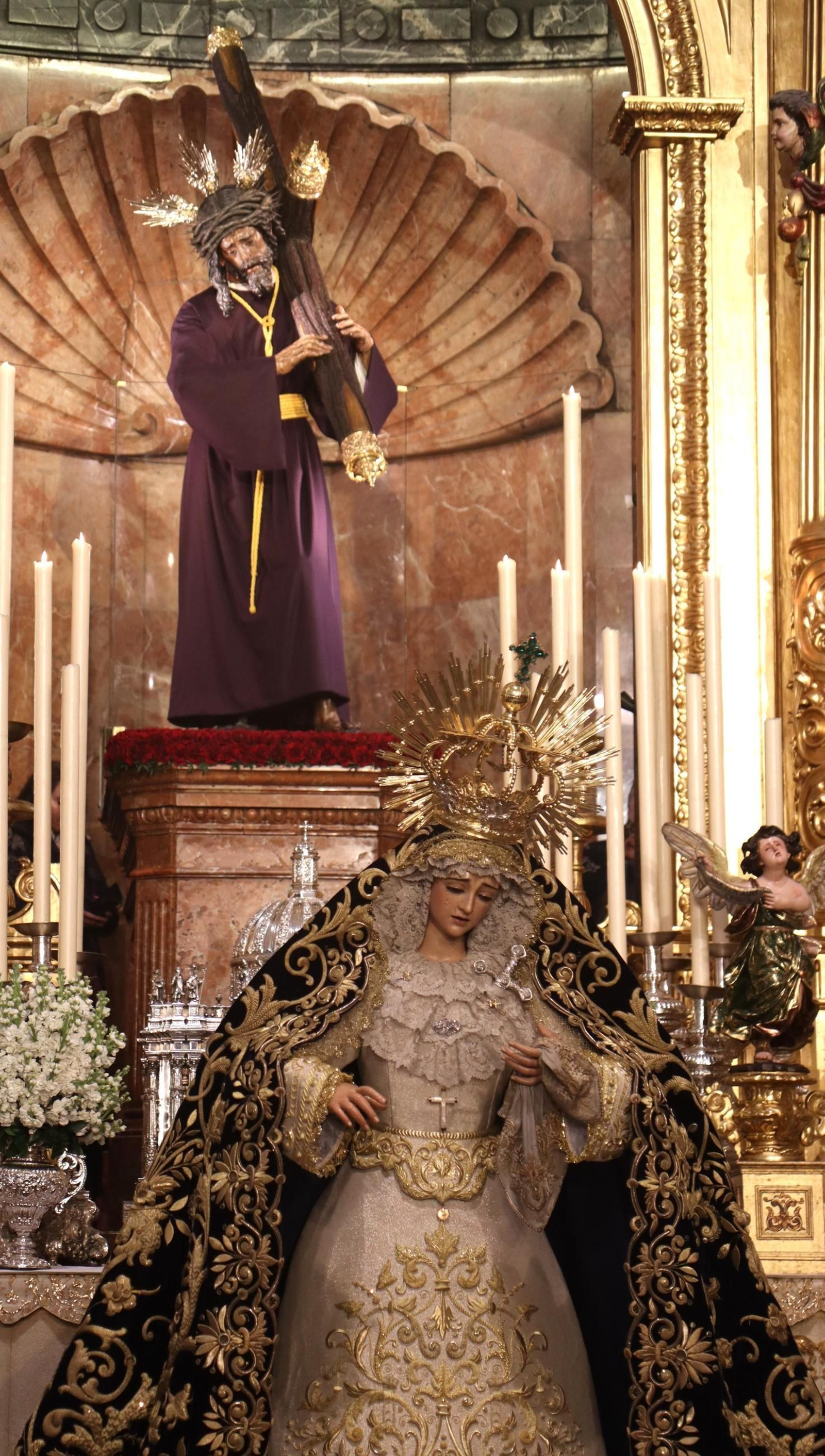 Besamanos de María Santísima del Mayor Dolor y Traspaso (Gran Poder)