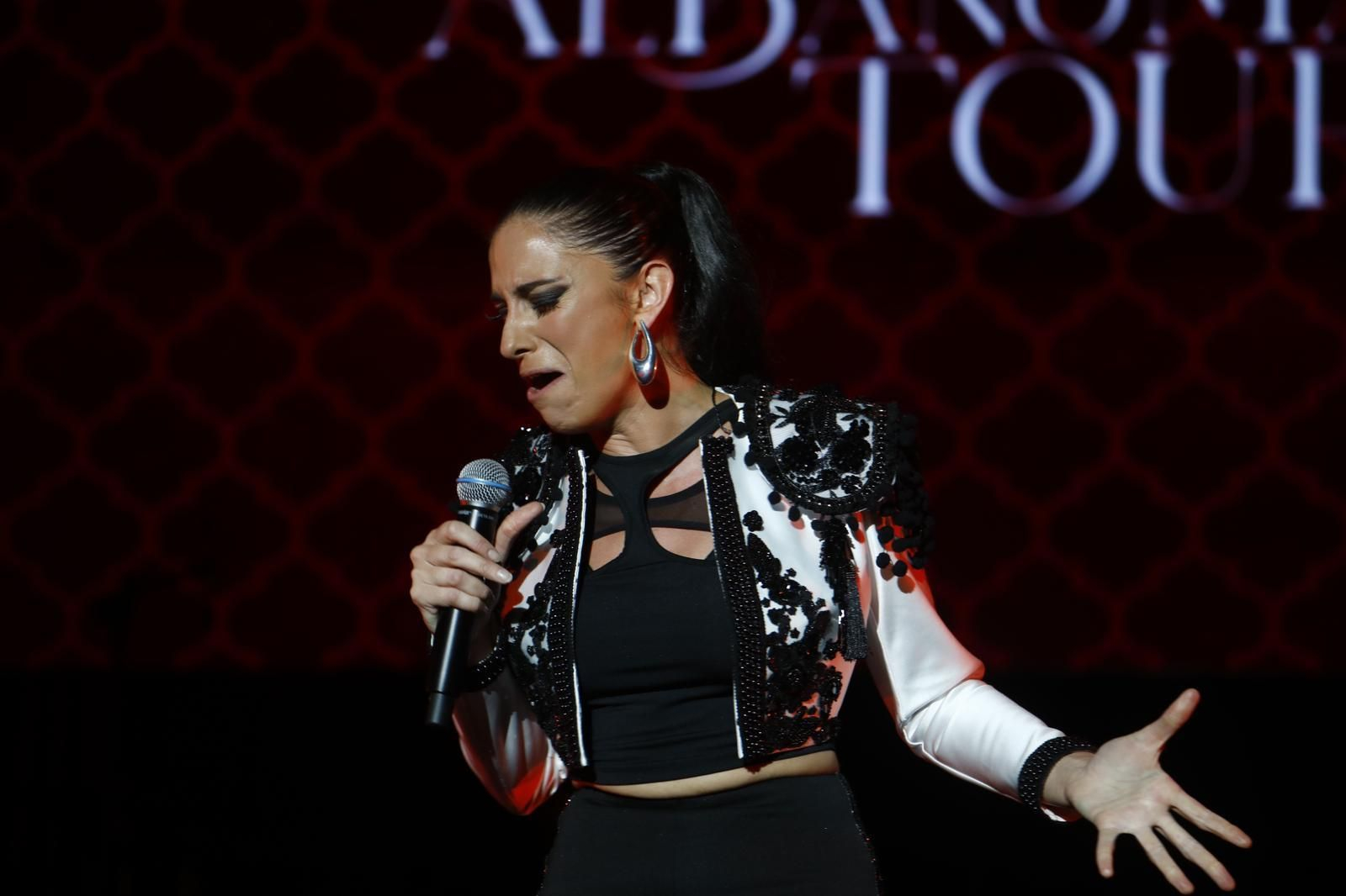 El concierto de María Peláe en el Festival de la Guitarra de Córdoba, en imágenes