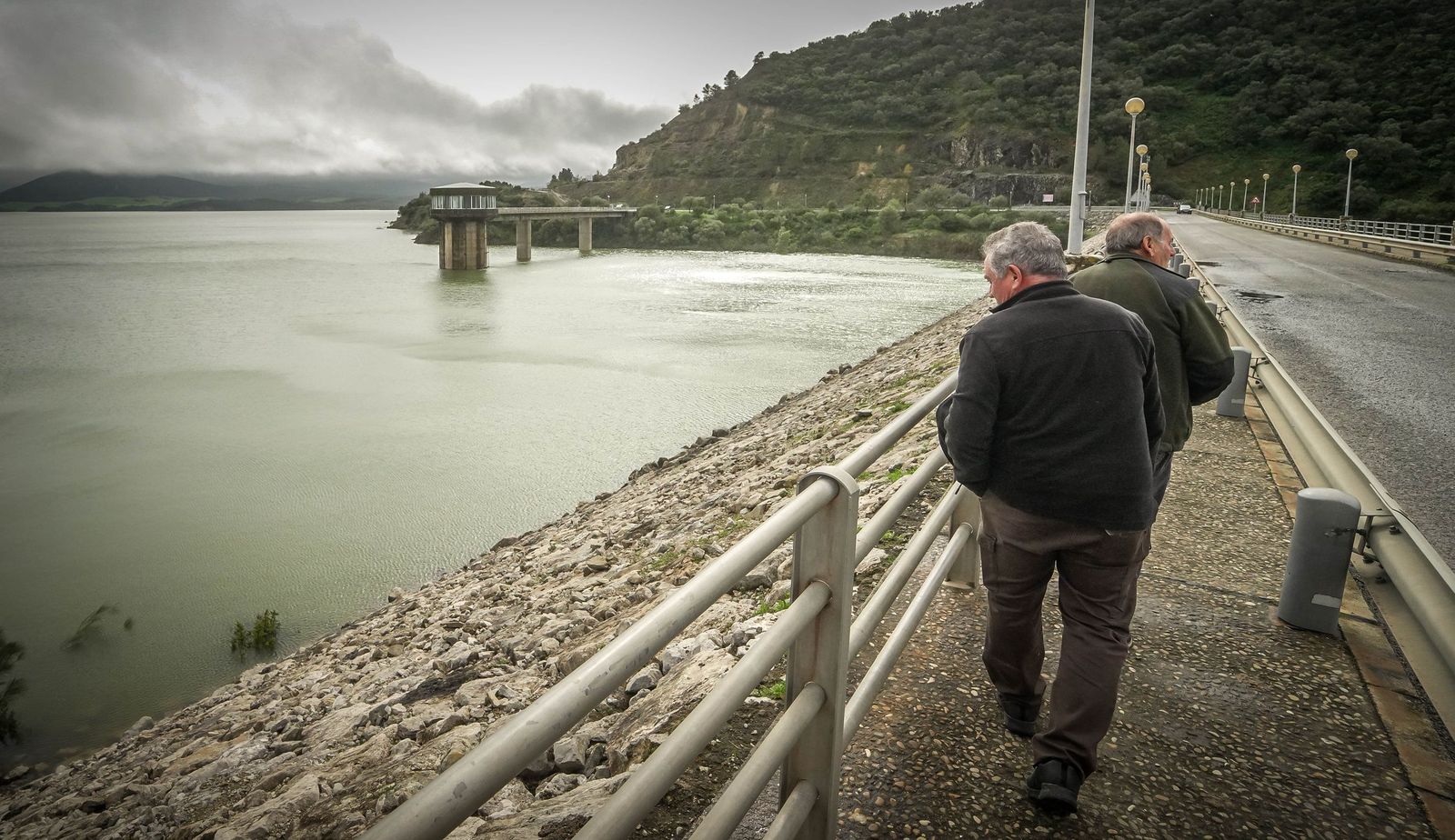 Imágenes del estado actual de los embalses de los Hurones, Guadalcacín y Bornos