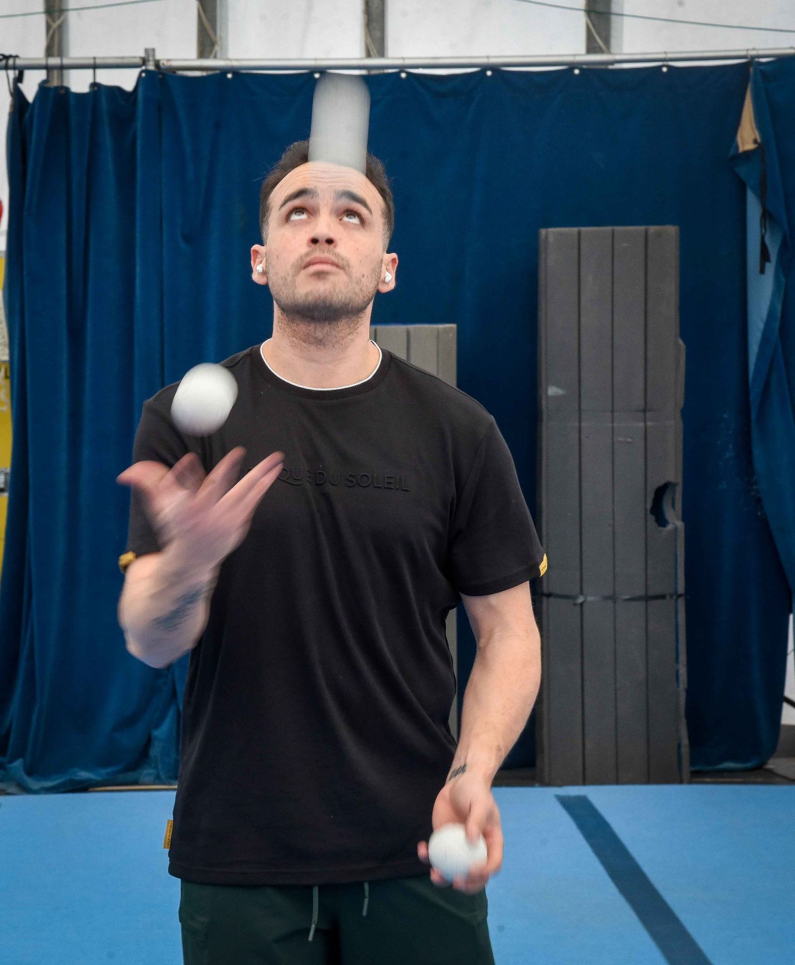 Ensayos y preparativos para el estreno del Circo del Sol en Sevilla 2026