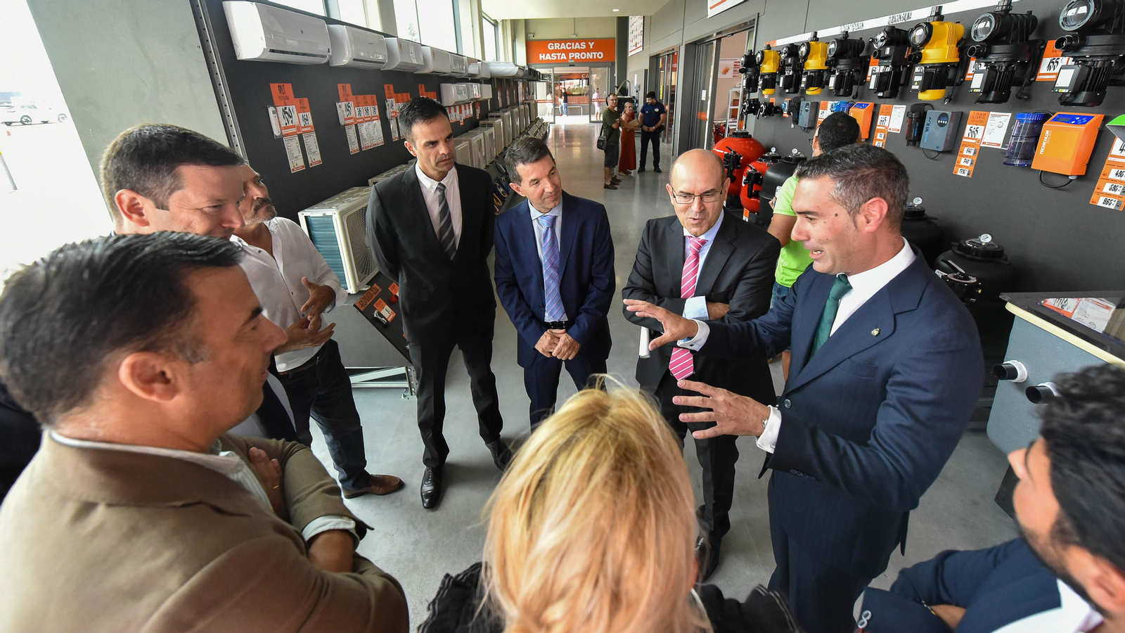 Las fotos de la inauguración de Obramat en Palmones