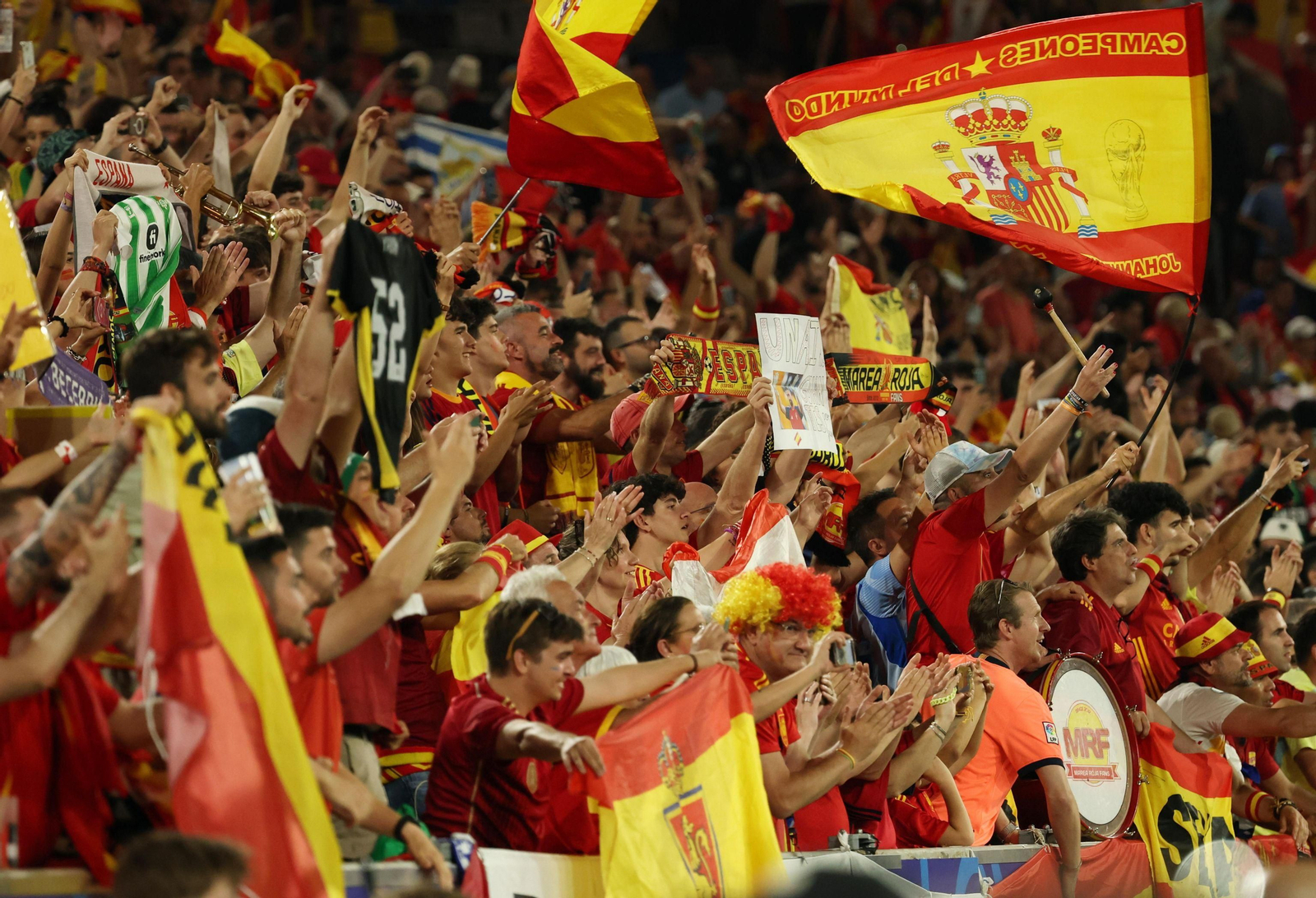 Las fotos del Albania - España