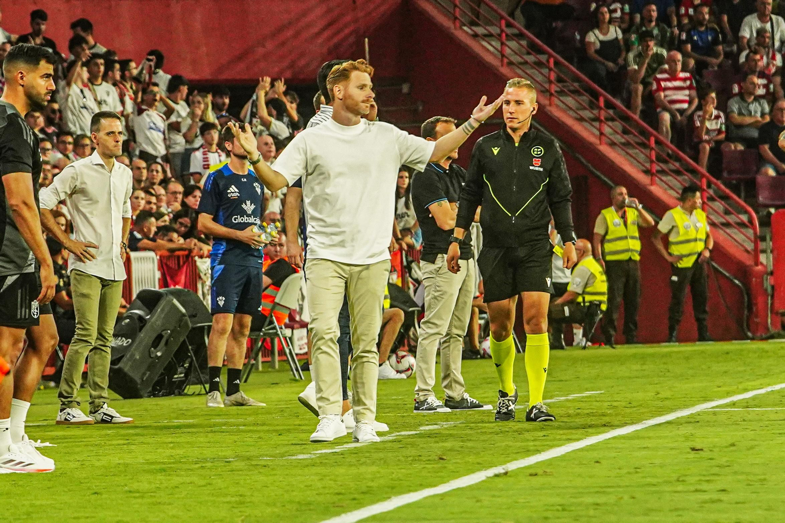 Guille Abascal se queja en la banda