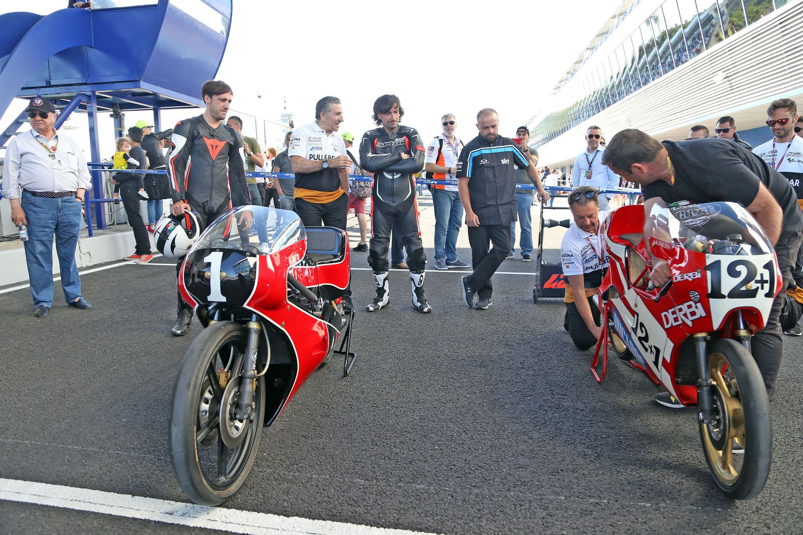 Las imágenes del homenaje a Ángel Nieto en el GP de España