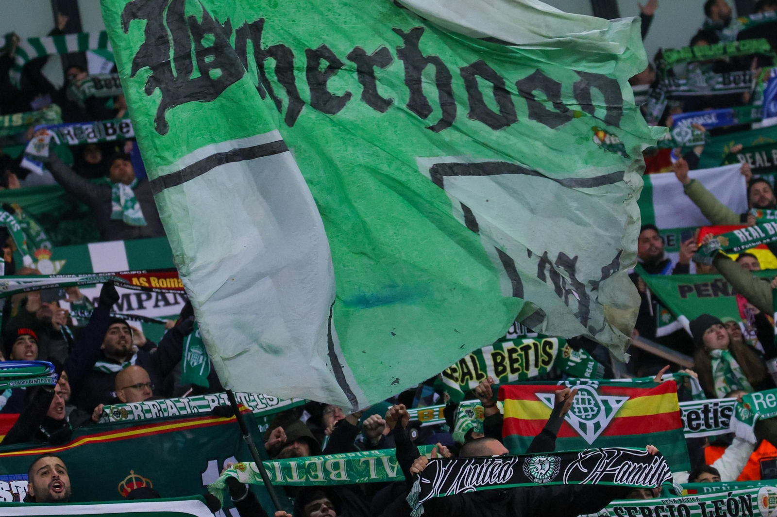 Las fotos del Gent - Betis de la Conference League