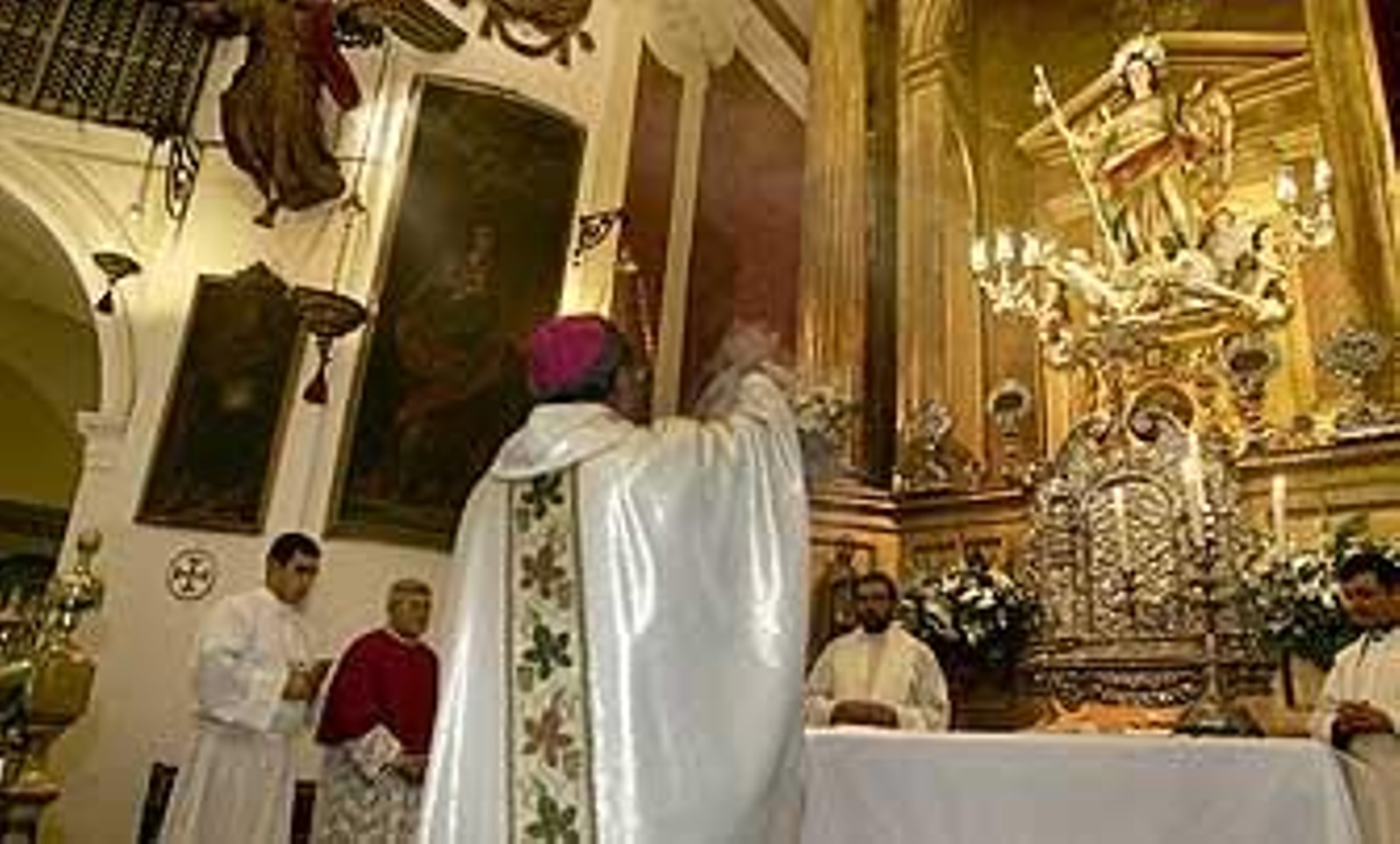 San Rafael regresa a su templete