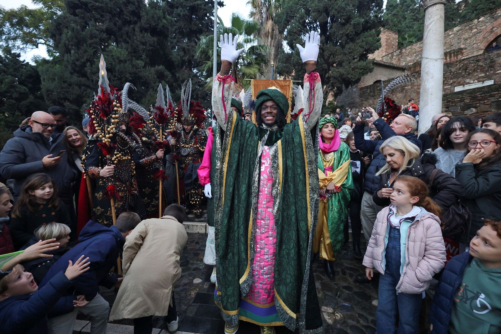 Los Reyes Magos llenan Málaga de ilusión tras la lluvia