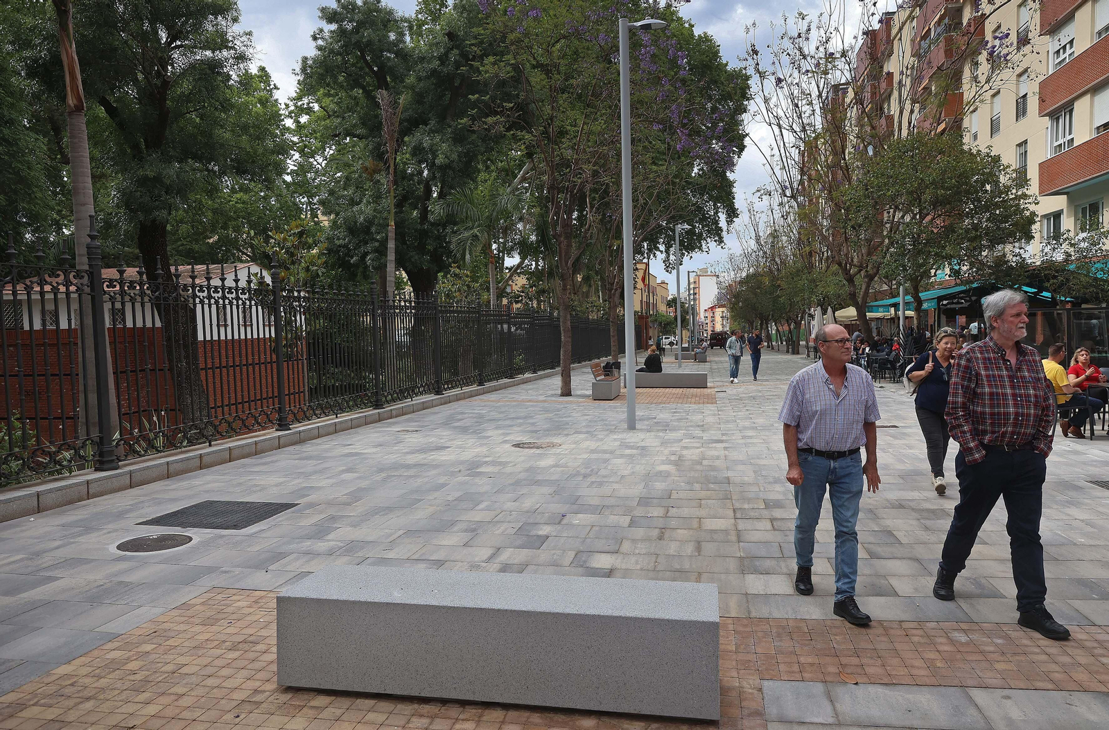 La apertura peatonal de la avenida Capitán Ontañón de Algeciras, en imágenes