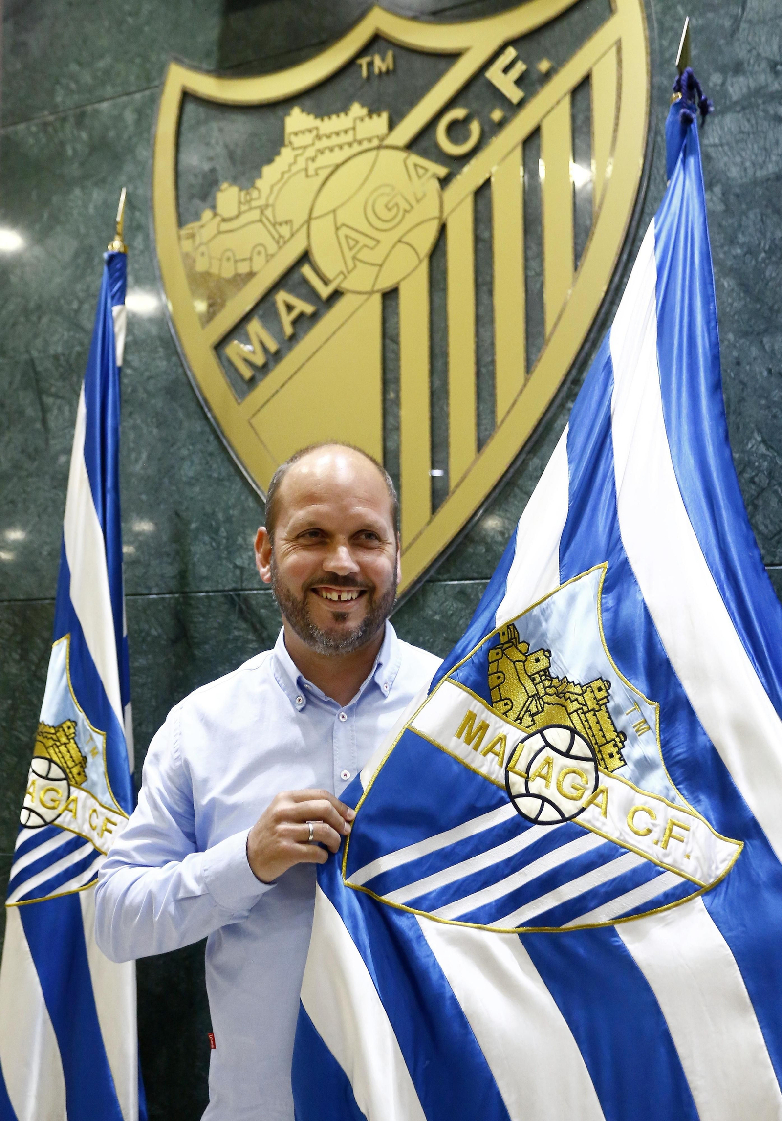 La presentación de José Alberto López con el Málaga, en fotos