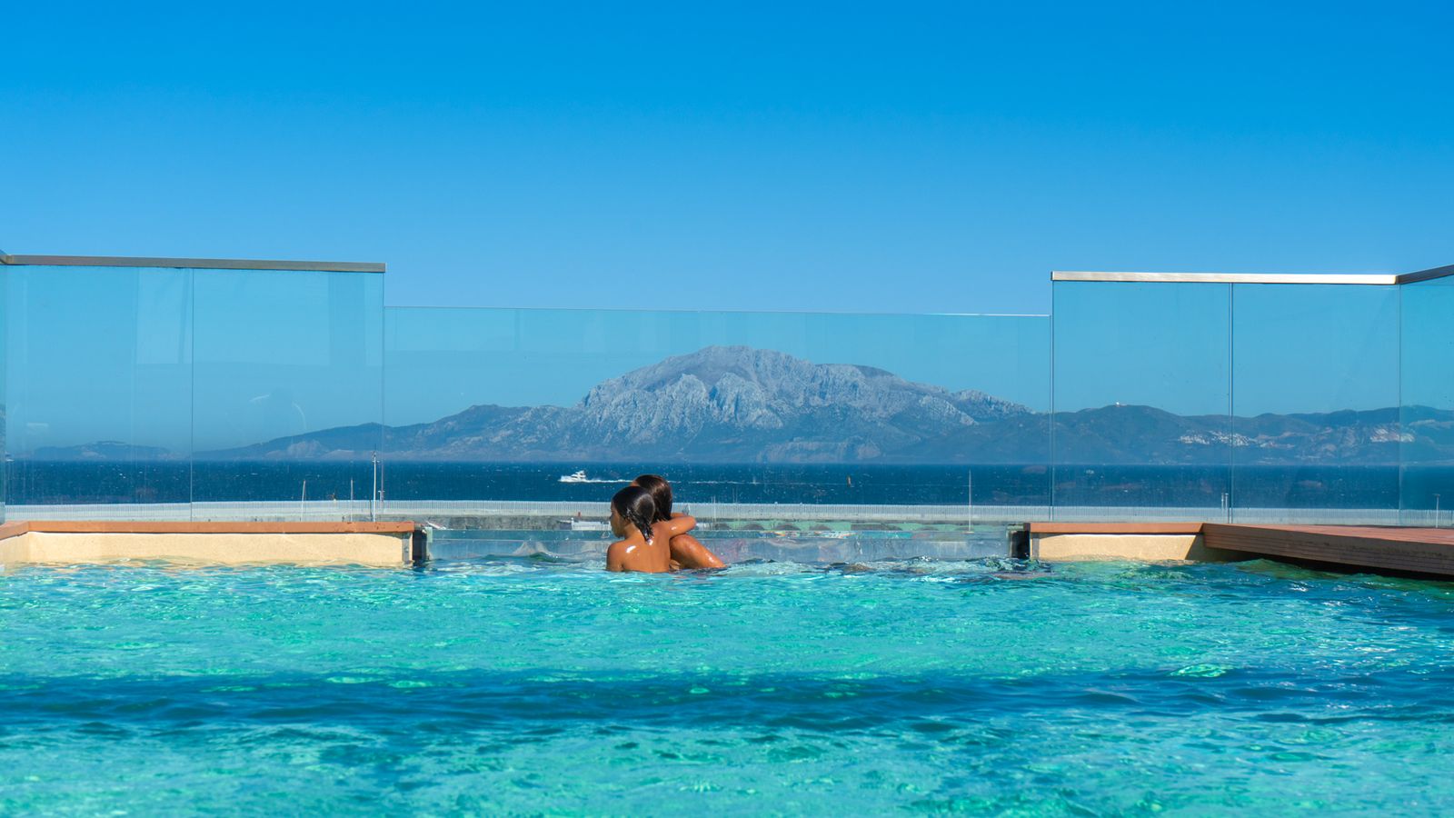 Piscina infinita climatizada Hotel la residencia puerto tarifa