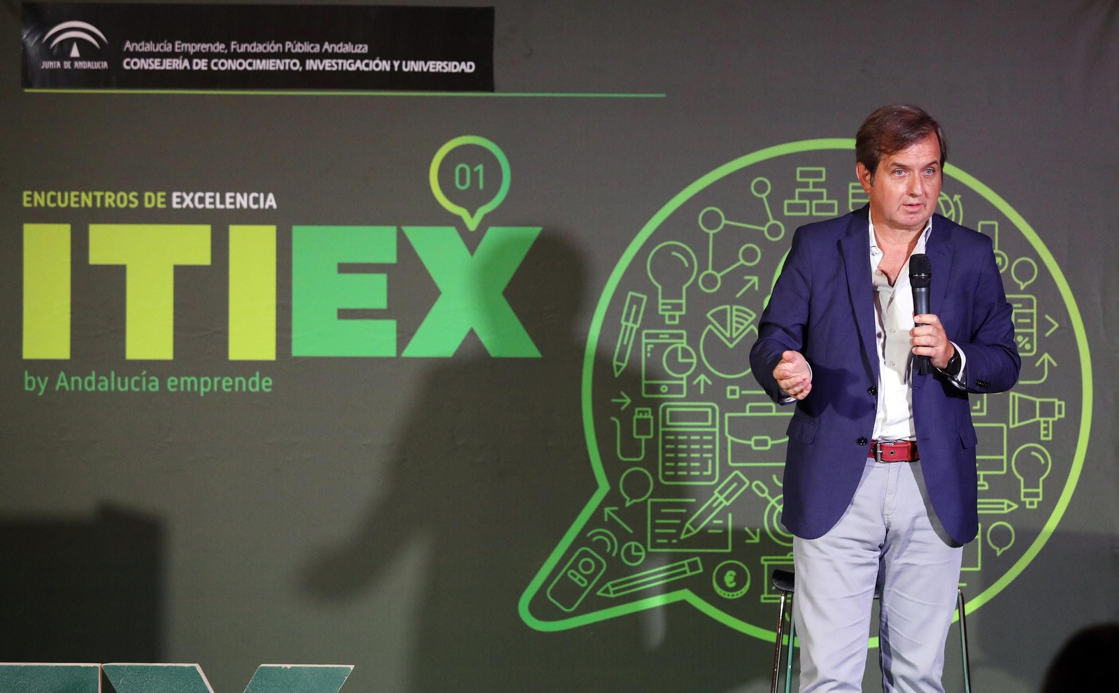 Manuel Fernández, director de operaciones de Naturgy, ayer en el Museo de Enganches durante su intervención en el tercer encuentro ITI_Ex.