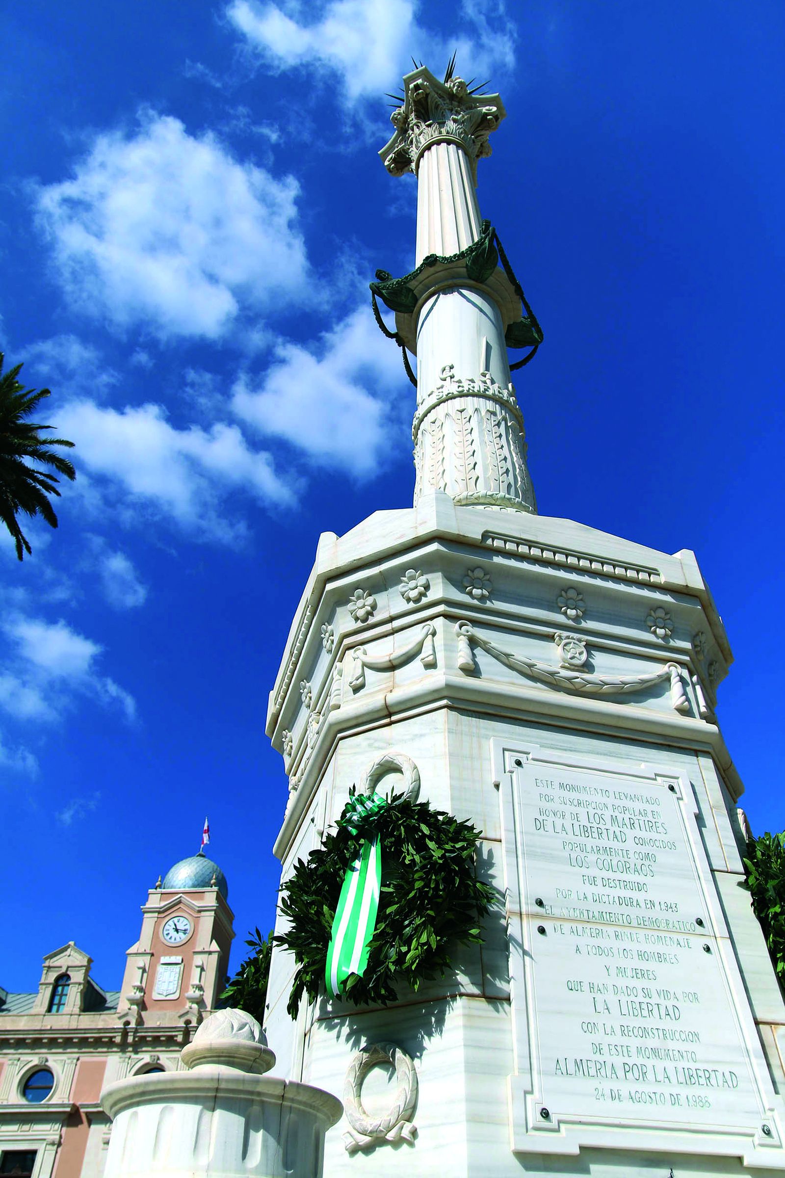 Monumento a Los coloraos