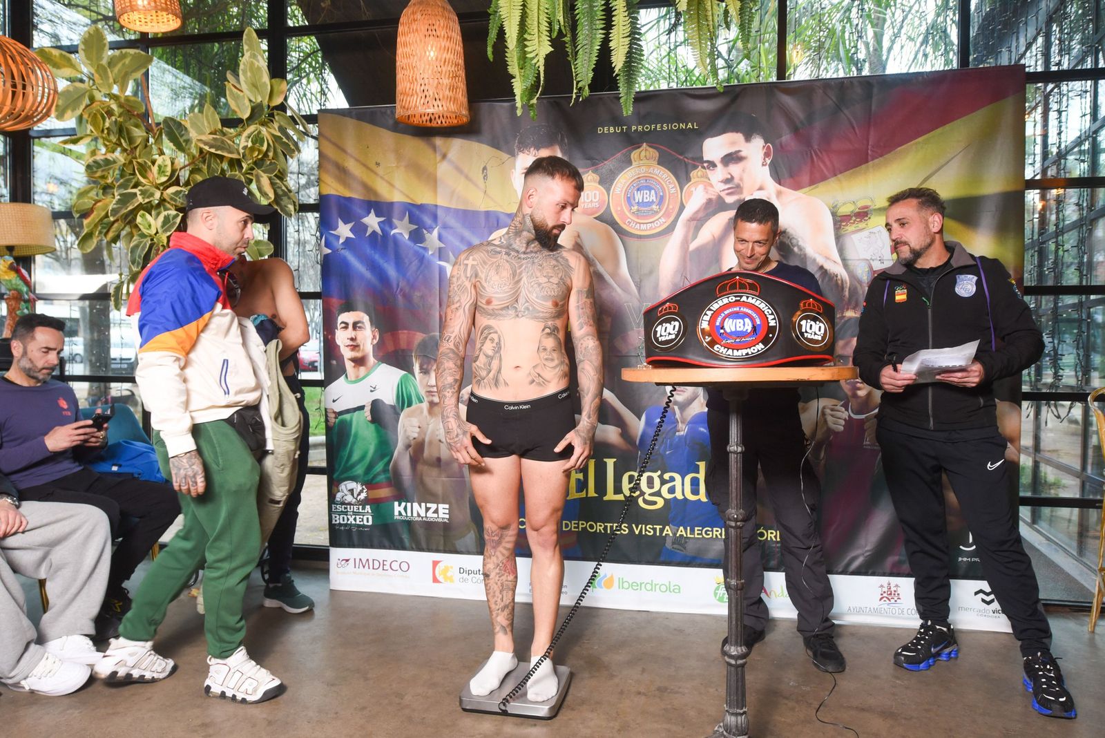 Las fotos del pesaje de la velada de Rafa Lozano Jr. en Córdoba