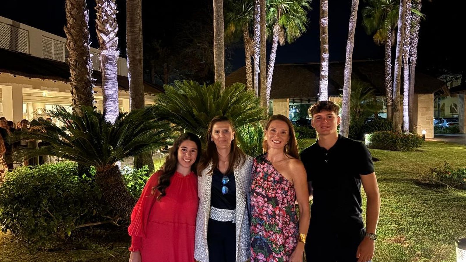 Irene Soler, Amaya Lacambra, Cristina Perea y Alex Sais.