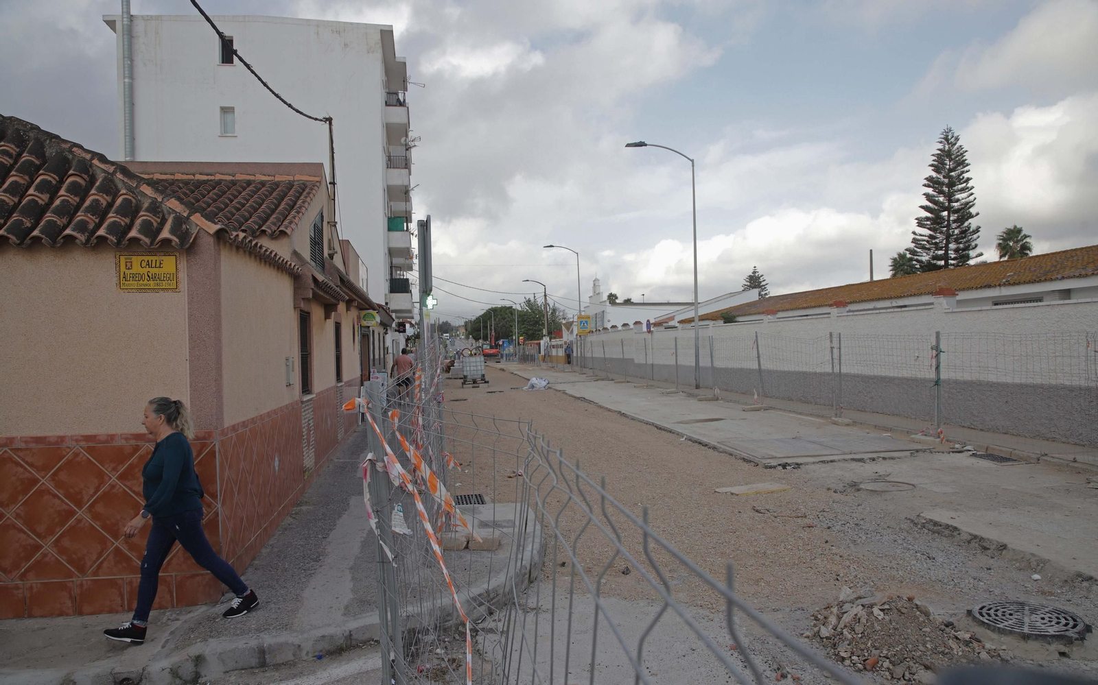 Fotos de las obras de renovación de infraestructuras hidráulicas en la avenida Diputación de Algeciras