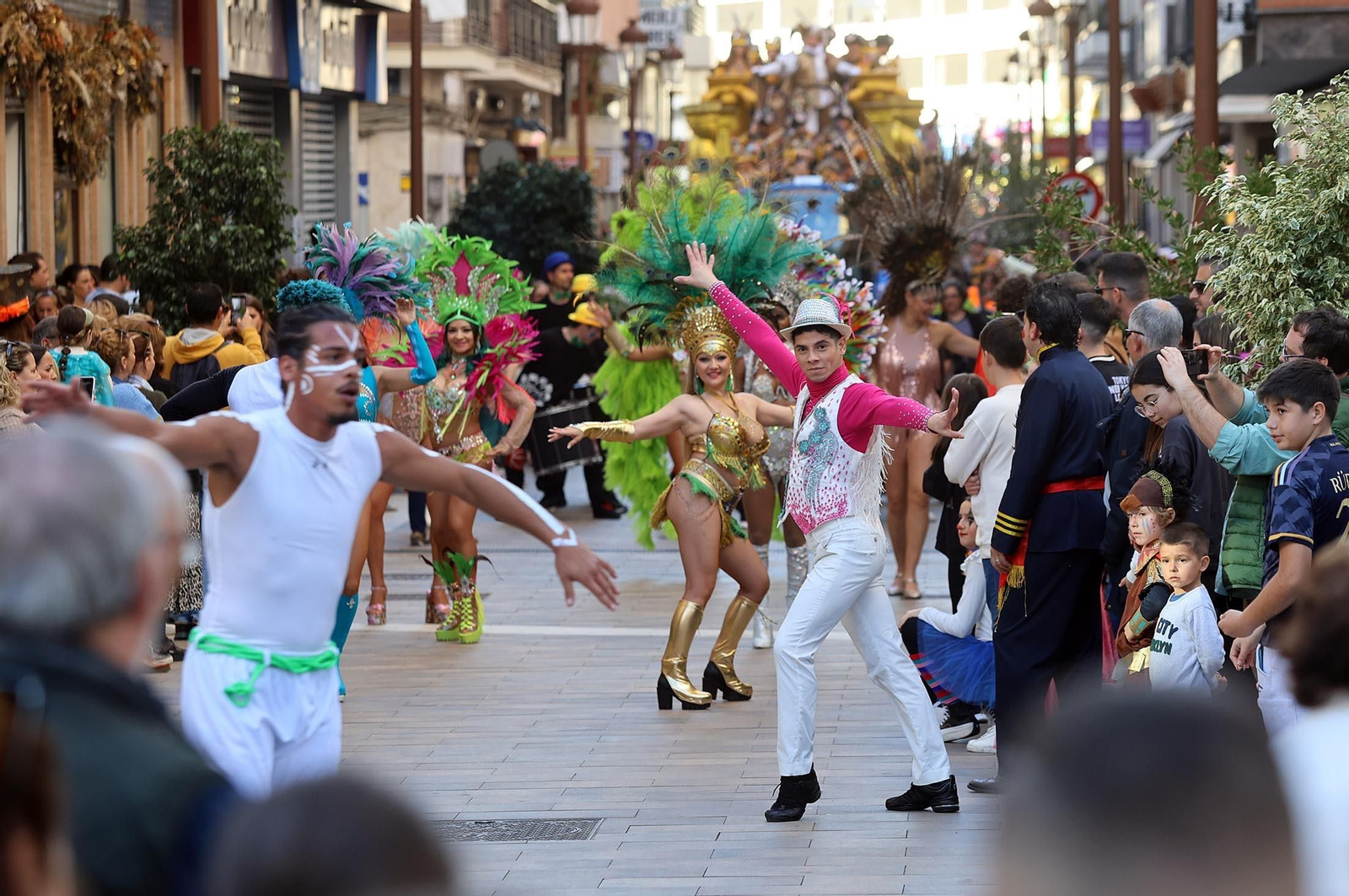 Imágenes de la cabalgata del Carnaval Colombino 2024