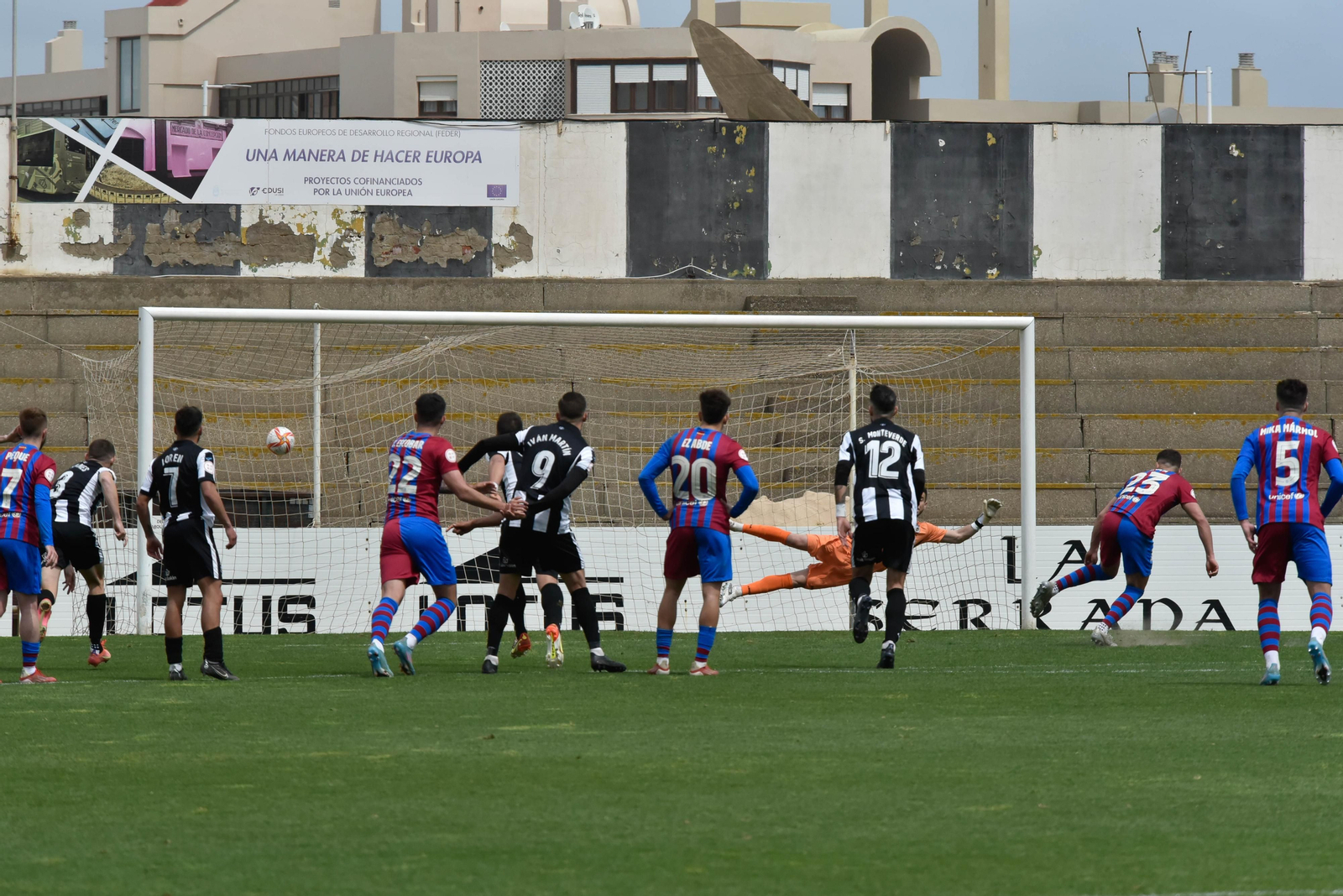 Las fotos del Balona - Barcelona B (1-2)