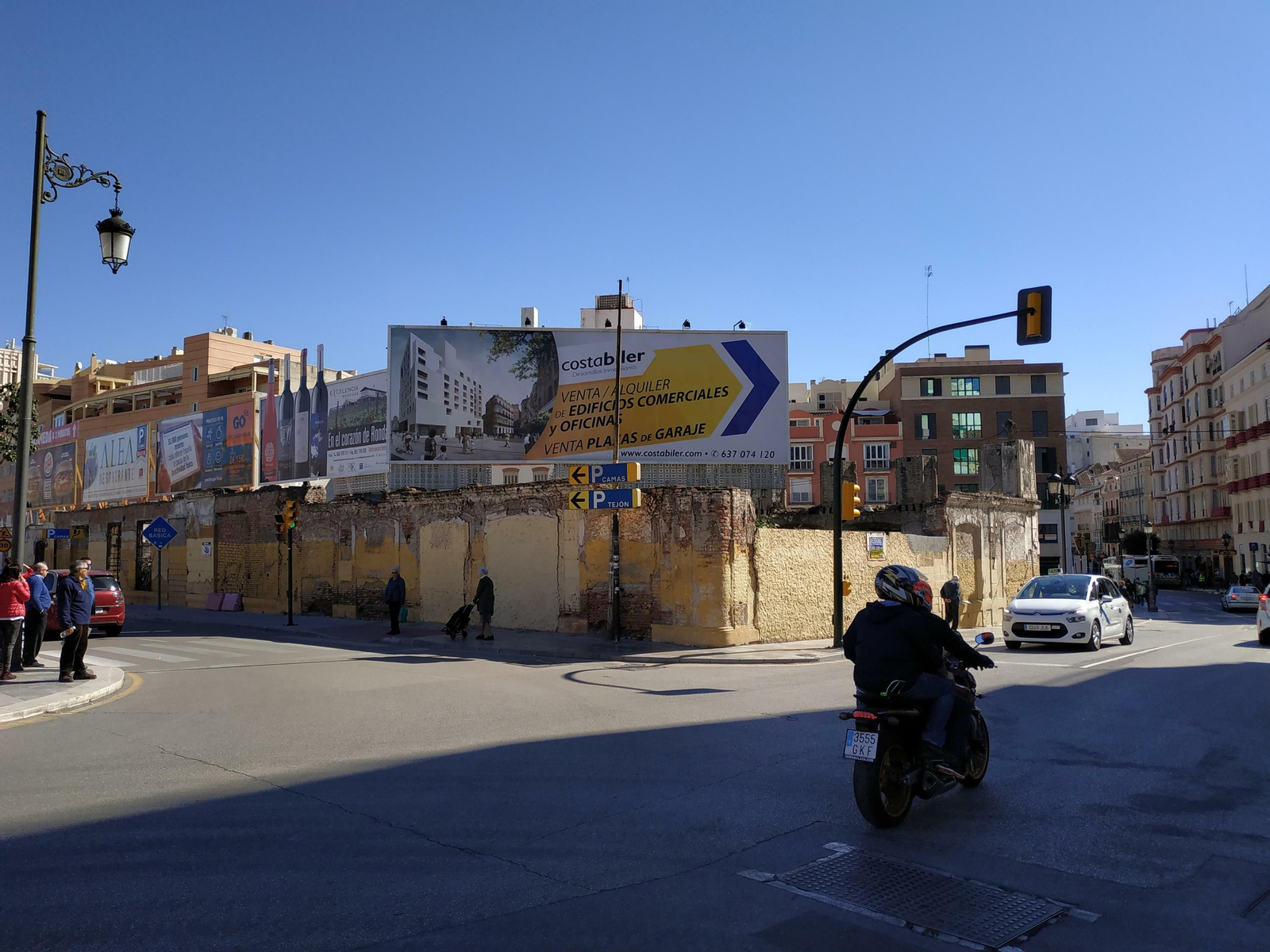 Imagen del cartel instalado por Costabiler en Hoyo de Esparteros.