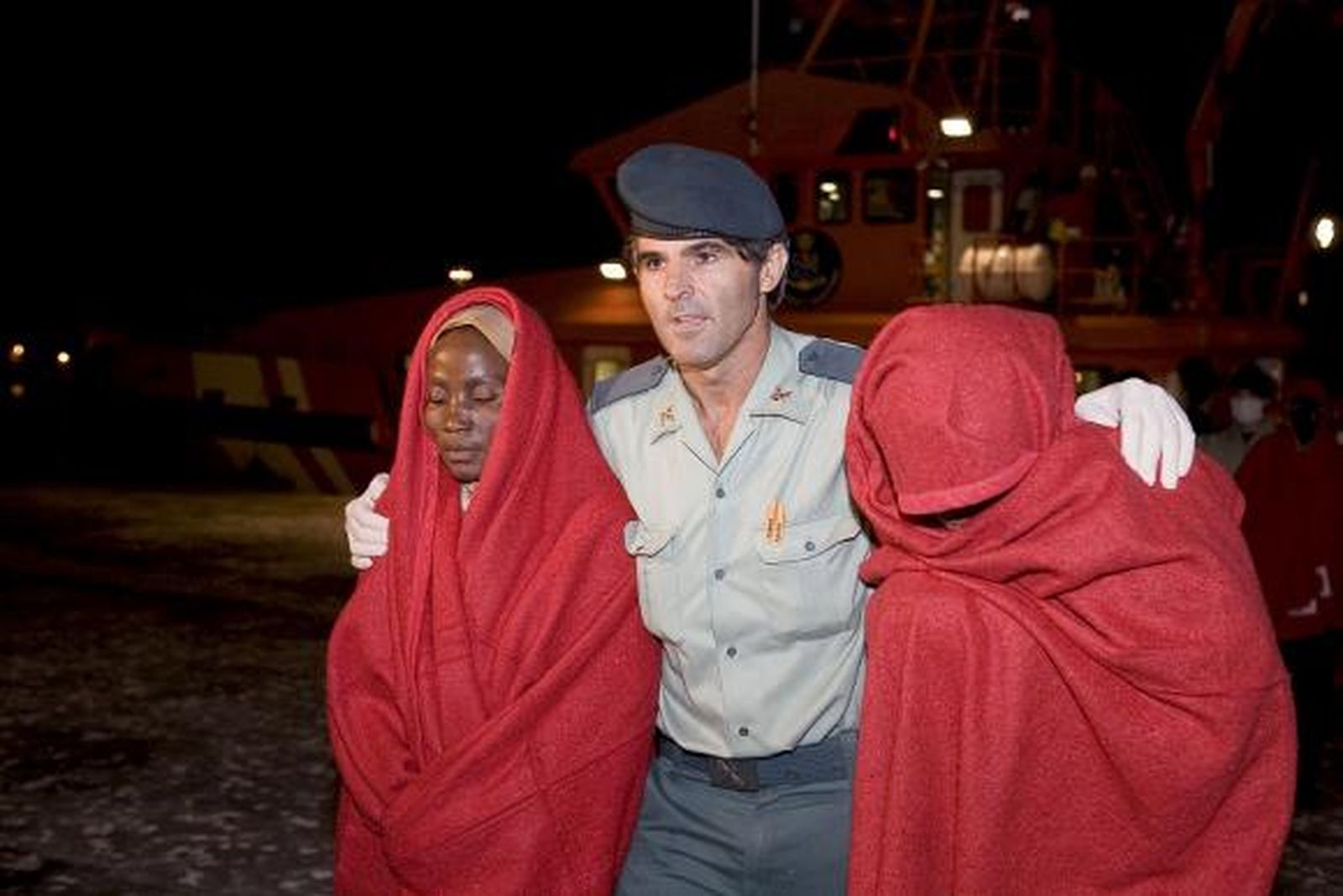 Siete pateras interceptadas con 115 inmigrantes en la costa de Cartagena