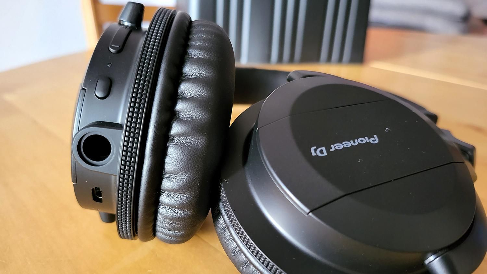 Auriculares Pioneer DJ HDJ-CUE1 Bluetooth