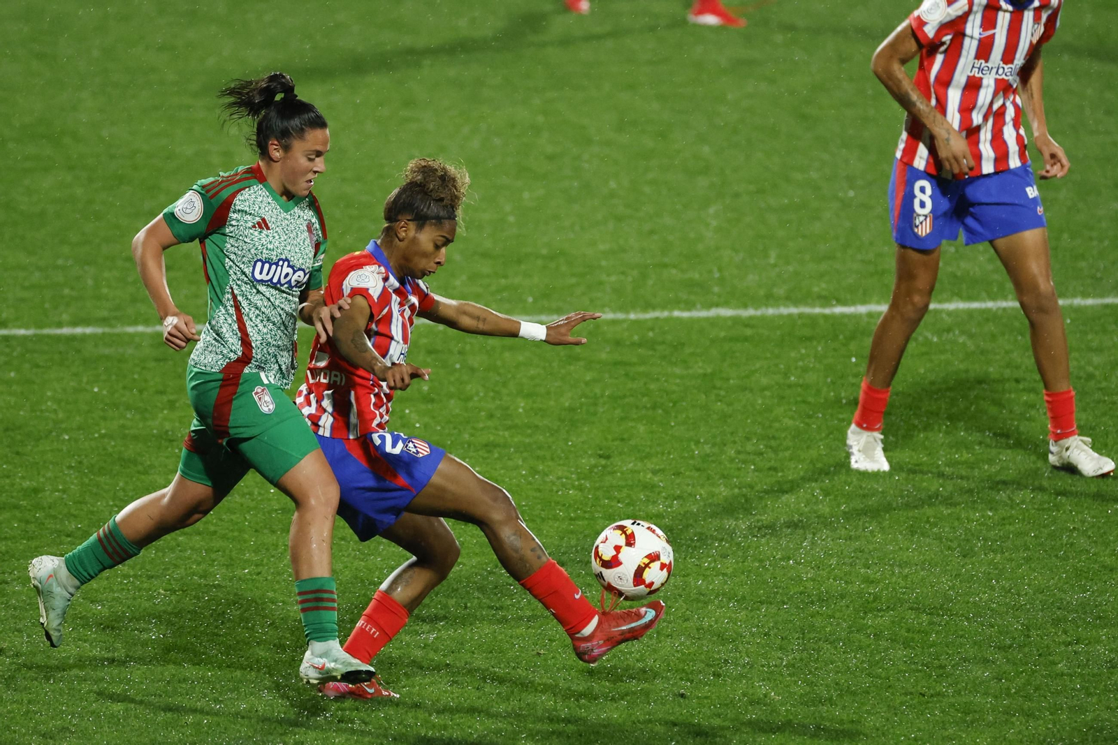 Las mejores imágenes de las semifinales entre Granada y Atlético de Madrid