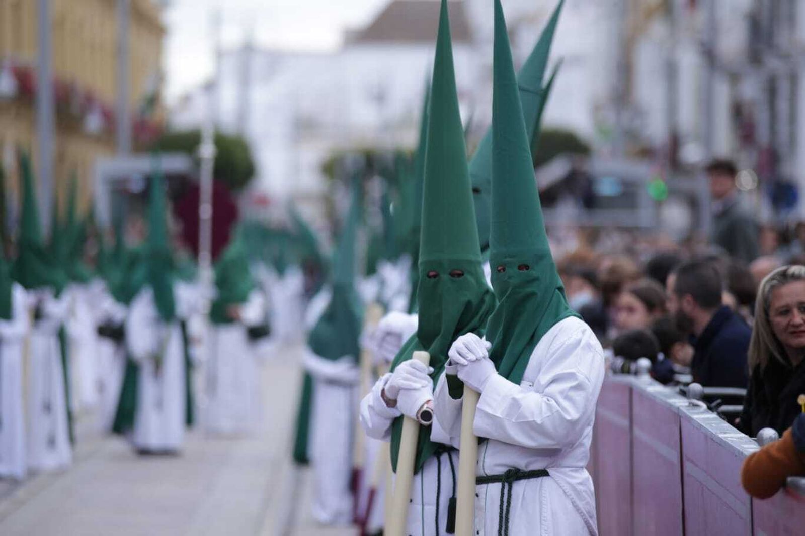 Hermanos del Huerto por la Carrera Oficial, el año pasado.