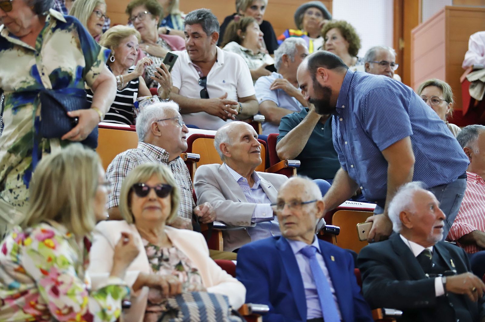 Imágenes de la clausura del curso académico 2022-2023 del Aula de la Experiencia en la Universidad de Huelva